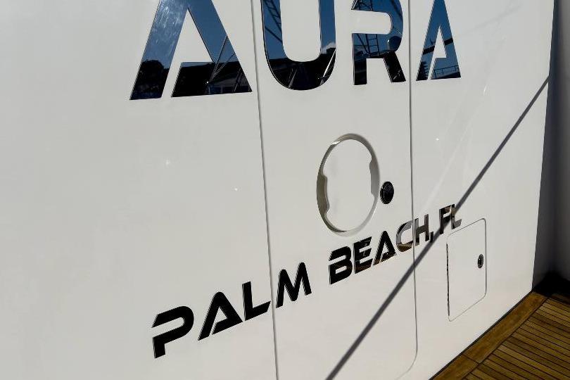 Aura Yacht Photos Pics 