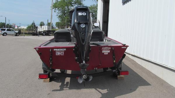 2021 Tracker Boats boat for sale, model of the boat is Bass Tracker Classic XL & Image # 4 of 8