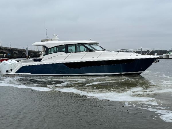 2024 Tiara Yachts 48 LE