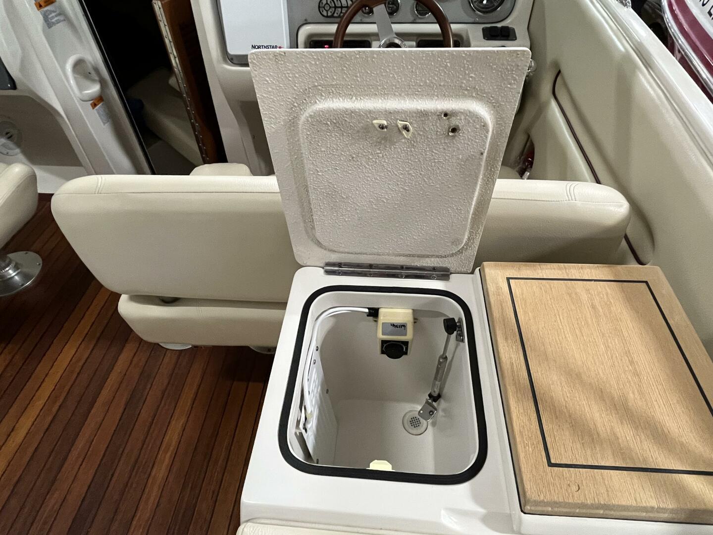 2005-chris-craft-corsair-28-power-9827407-20250604180549383-1_XLARGE
