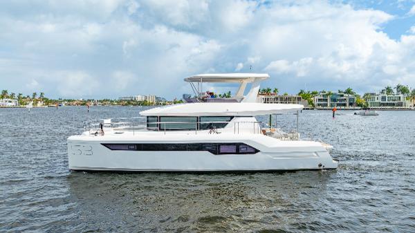 2024 Leopard 53 Powercat