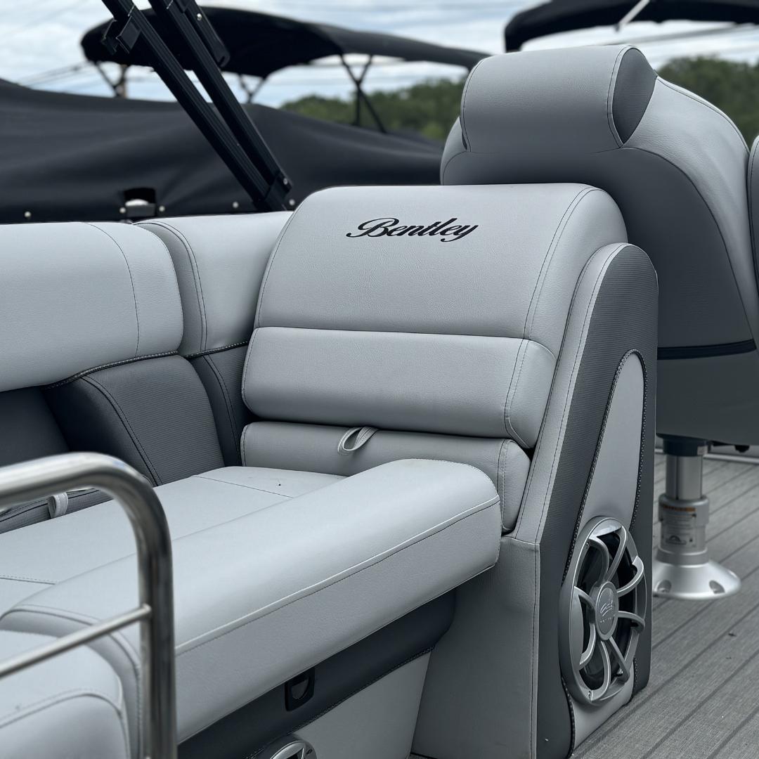 2024 Bentley pontoons 220 Elite Admiral-10