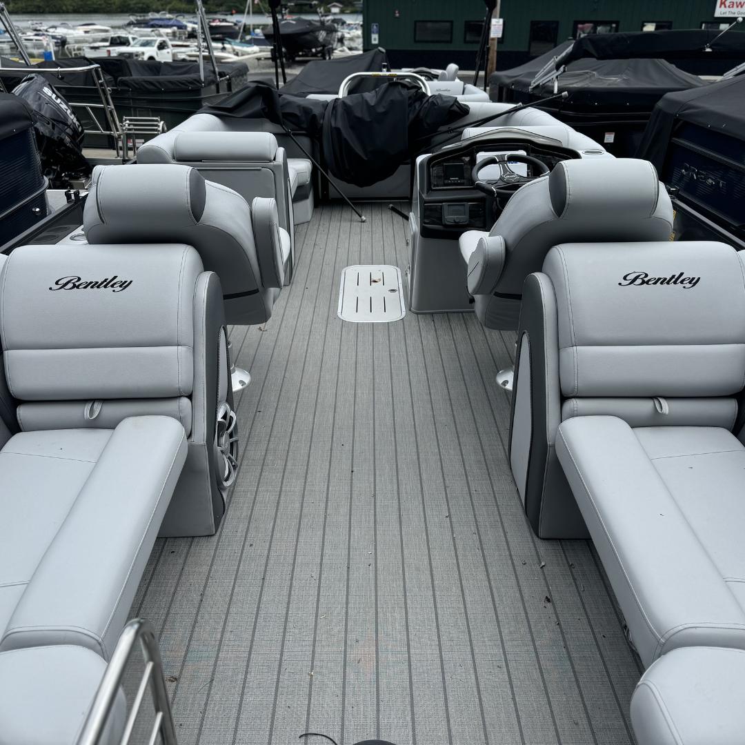 2024 Bentley pontoons 220 Elite Admiral-6