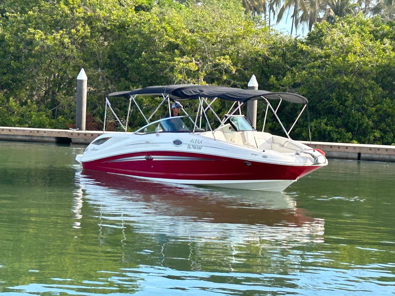 2012 Sea Ray 300 Sundeck @ Puerto Vallarta ROJA