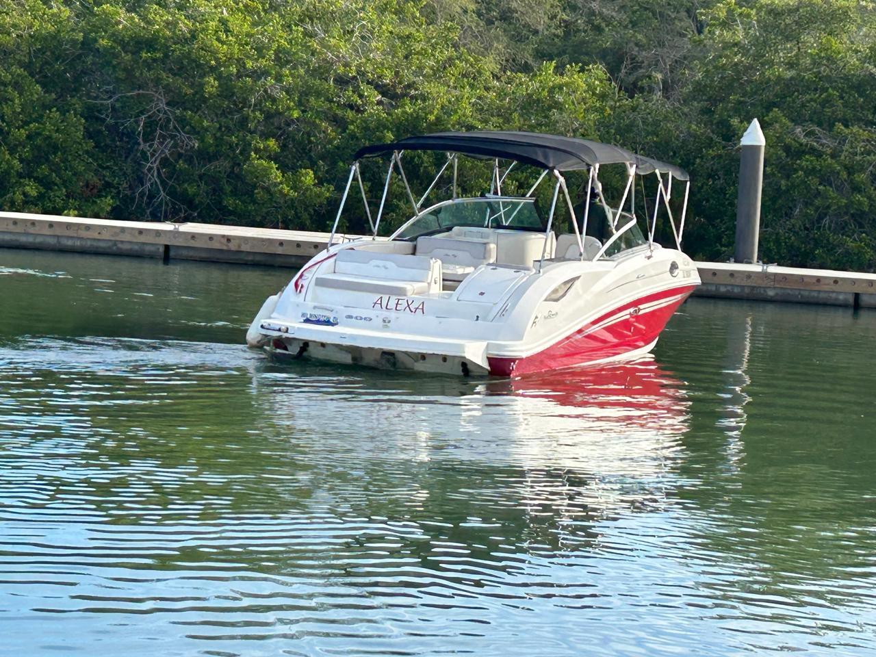 2012 Sea Ray 300 Sundeck @ Puerto Vallarta ROJA