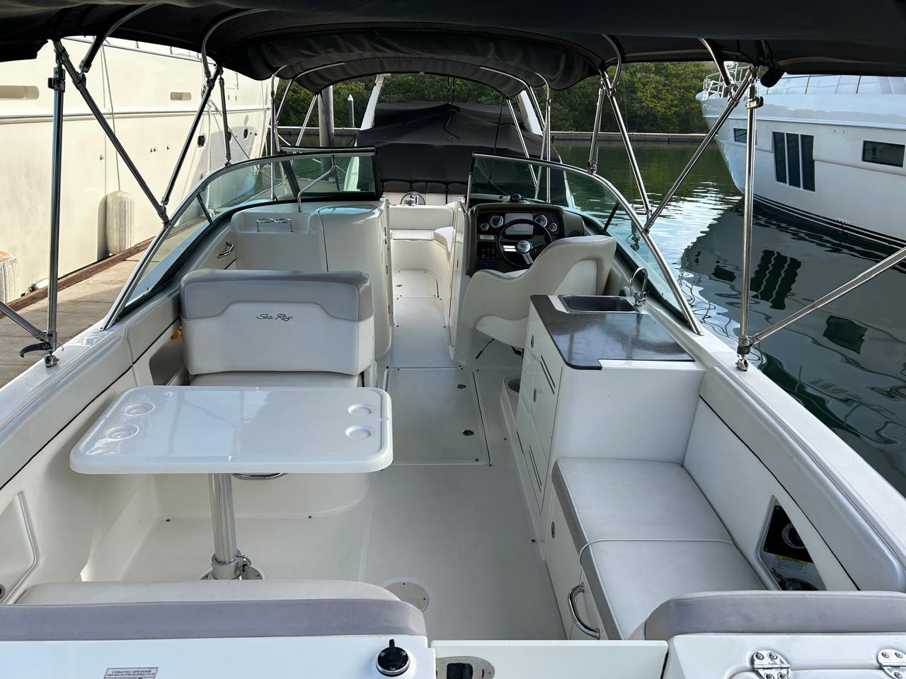 2012 Sea Ray 300 Sundeck @ Puerto Vallarta ROJA