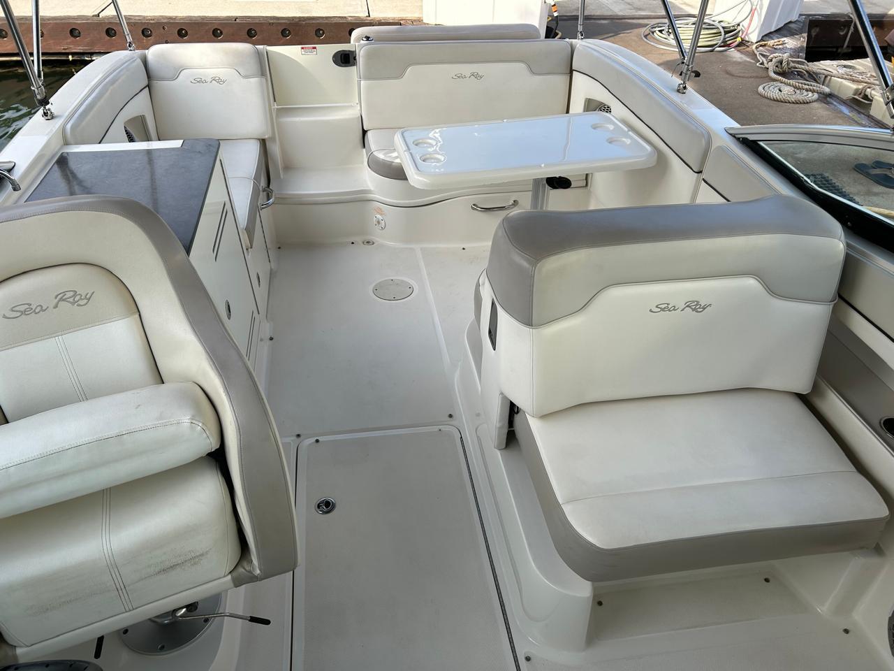 2012 Sea Ray 300 Sundeck @ Puerto Vallarta ROJA