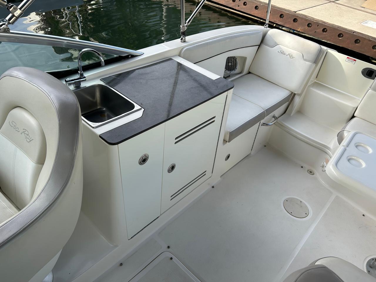 2012 Sea Ray 300 Sundeck @ Puerto Vallarta ROJA
