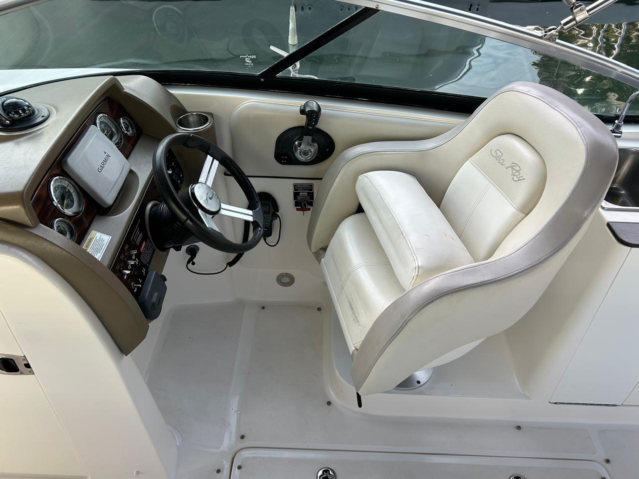 2012 Sea Ray 300 Sundeck @ Puerto Vallarta ROJA