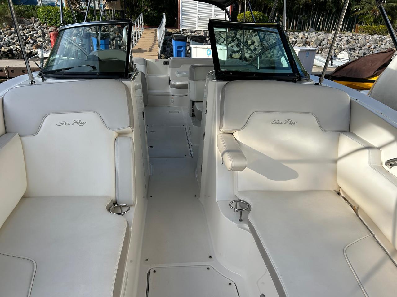 2012 Sea Ray 300 Sundeck @ Puerto Vallarta ROJA