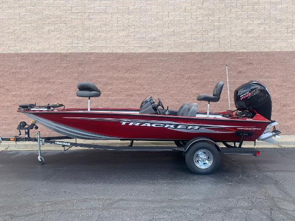 2021 Tracker Boats boat for sale, model of the boat is Pro Team 195 TXW & Image # 1 of 29