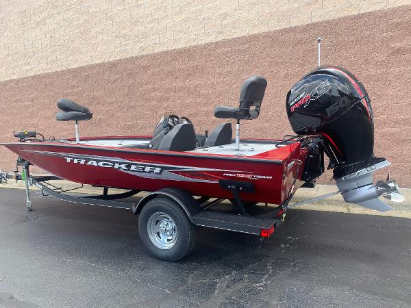 2021 Tracker Boats boat for sale, model of the boat is Pro Team 195 TXW & Image # 3 of 29