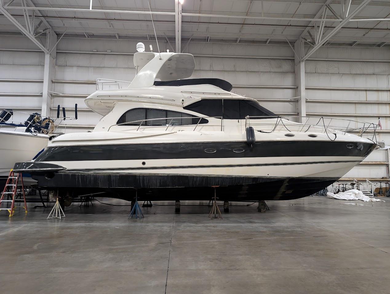 2003-cruisers-yachts-5000-sport-sedan-power-9787490-20250508135513043-1_XLARGE
