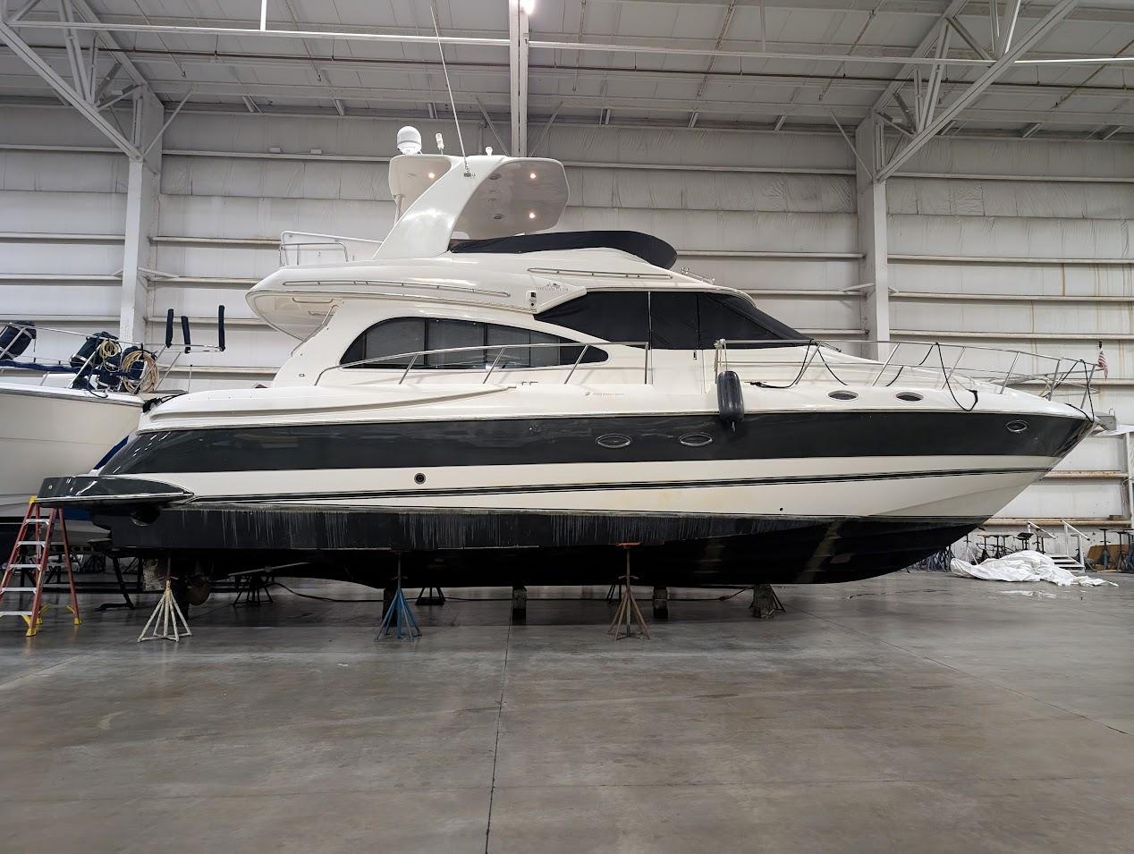 2003-cruisers-yachts-5000-sport-sedan-power-9787490-20250508135514094-1_XLARGE