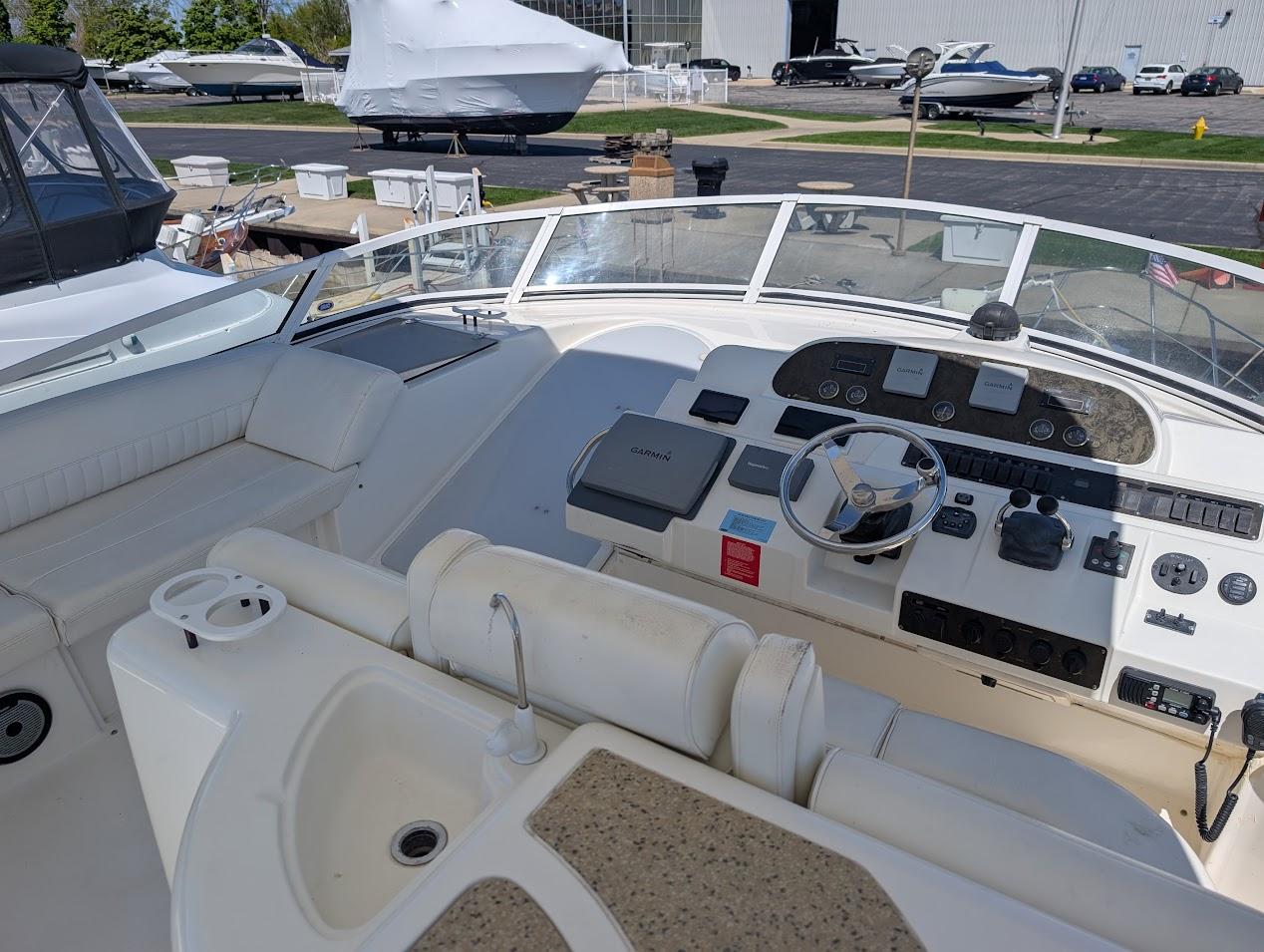 2003-cruisers-yachts-5000-sport-sedan-power-9787490-20250508135549417-1_XLARGE