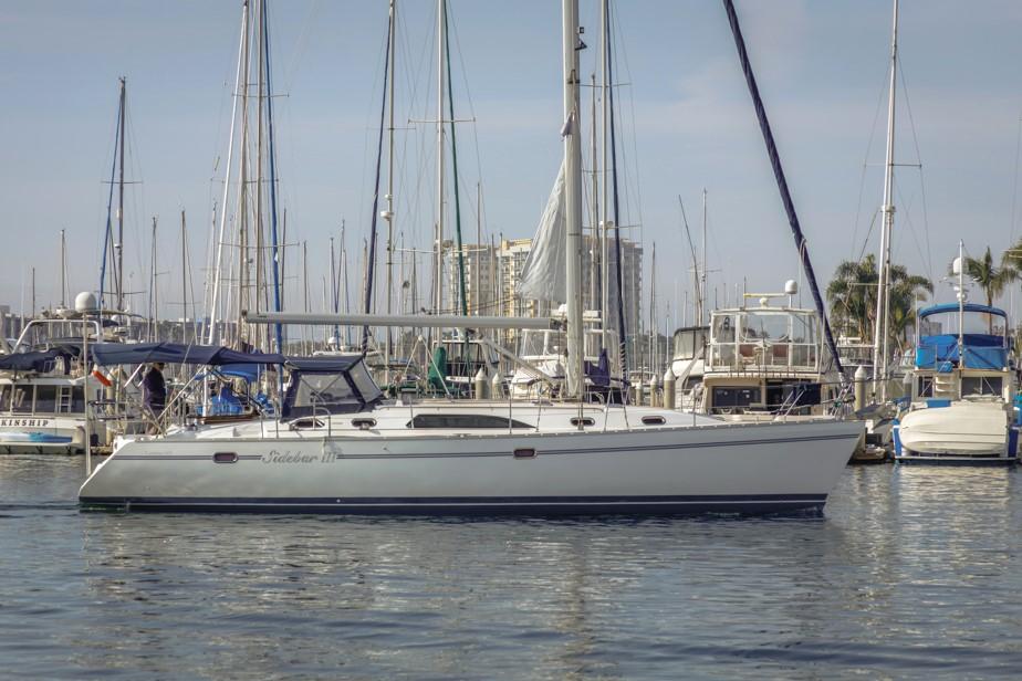 44′ Catalina 2010 Yacht for Sale
