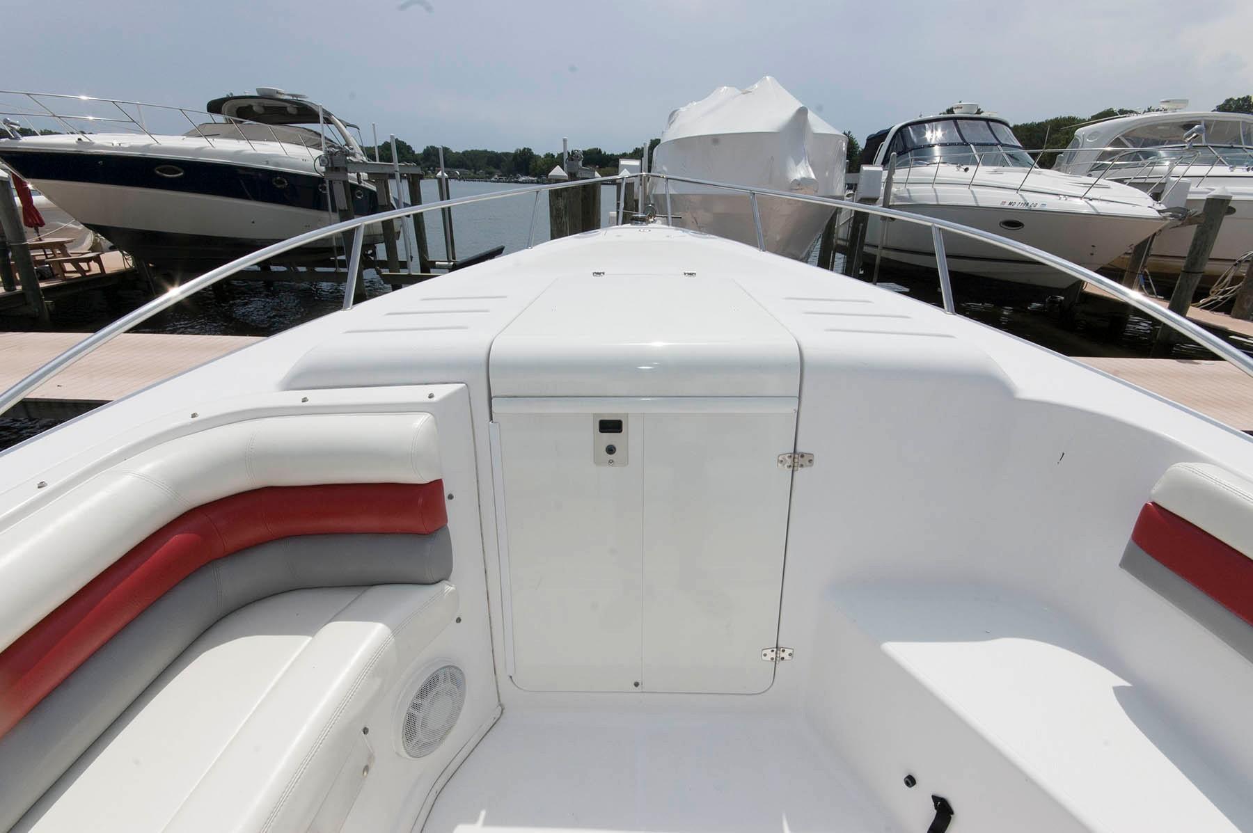 M 6727 RD Knot 10 Yacht Sales