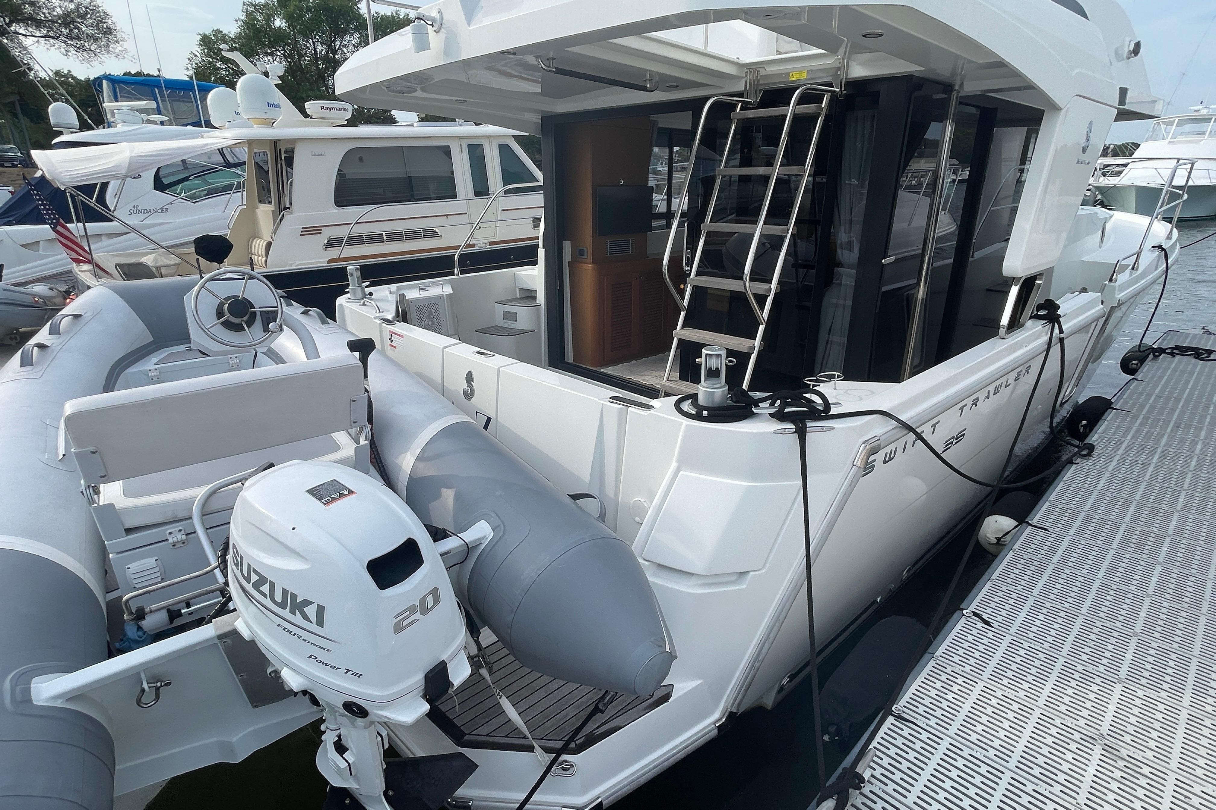 Yacht Photos Pics