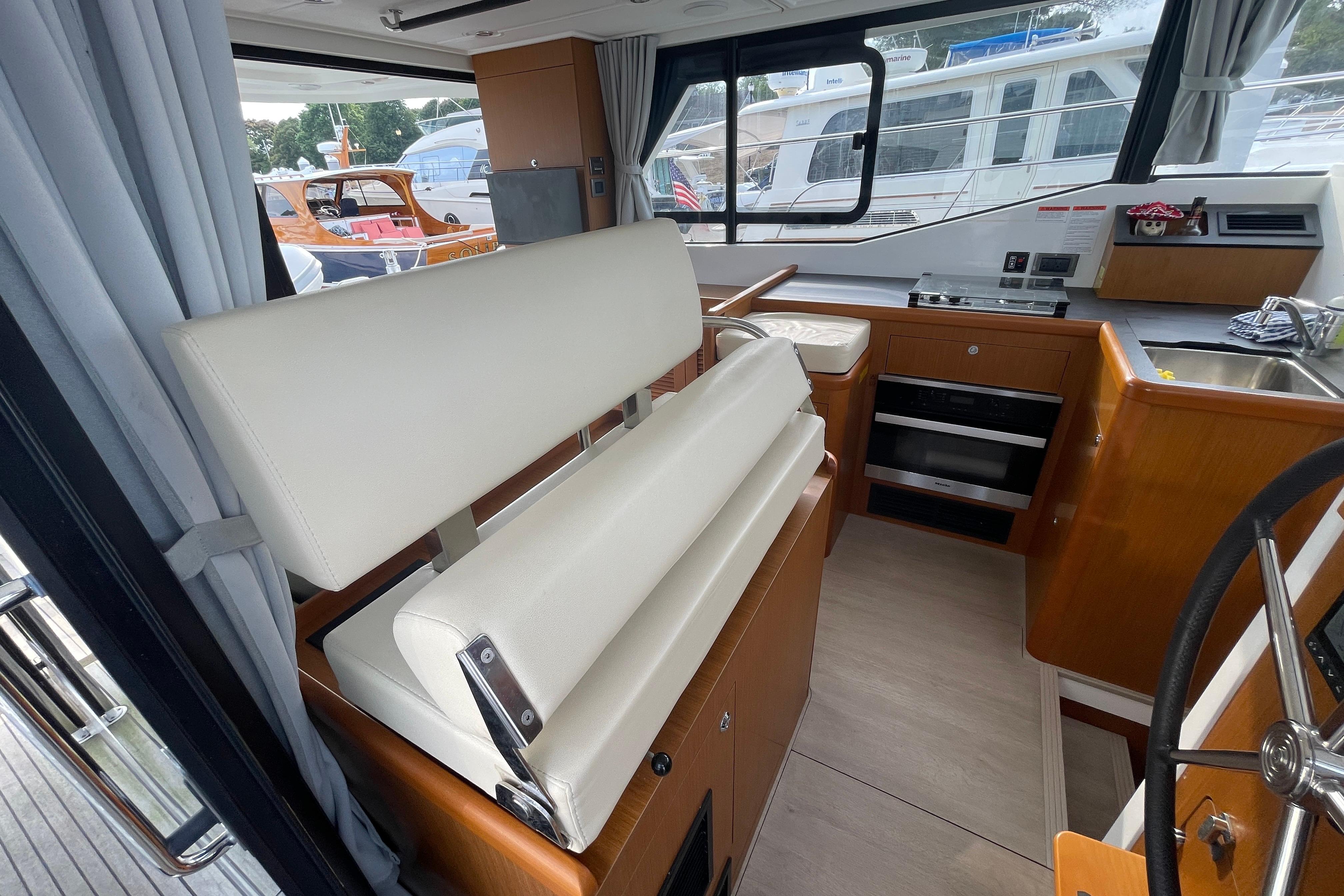 Yacht Photos Pics
