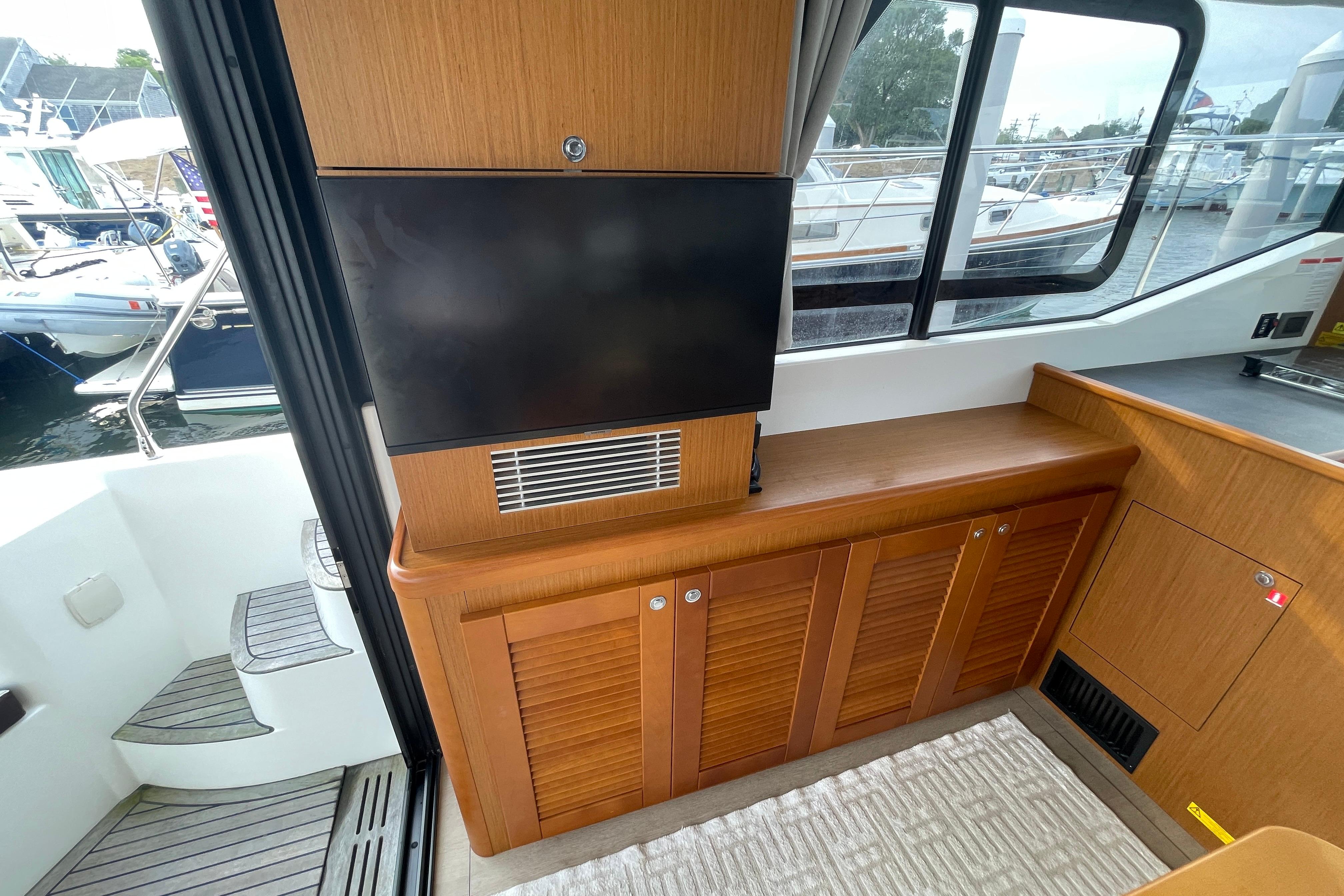 Yacht Photos Pics