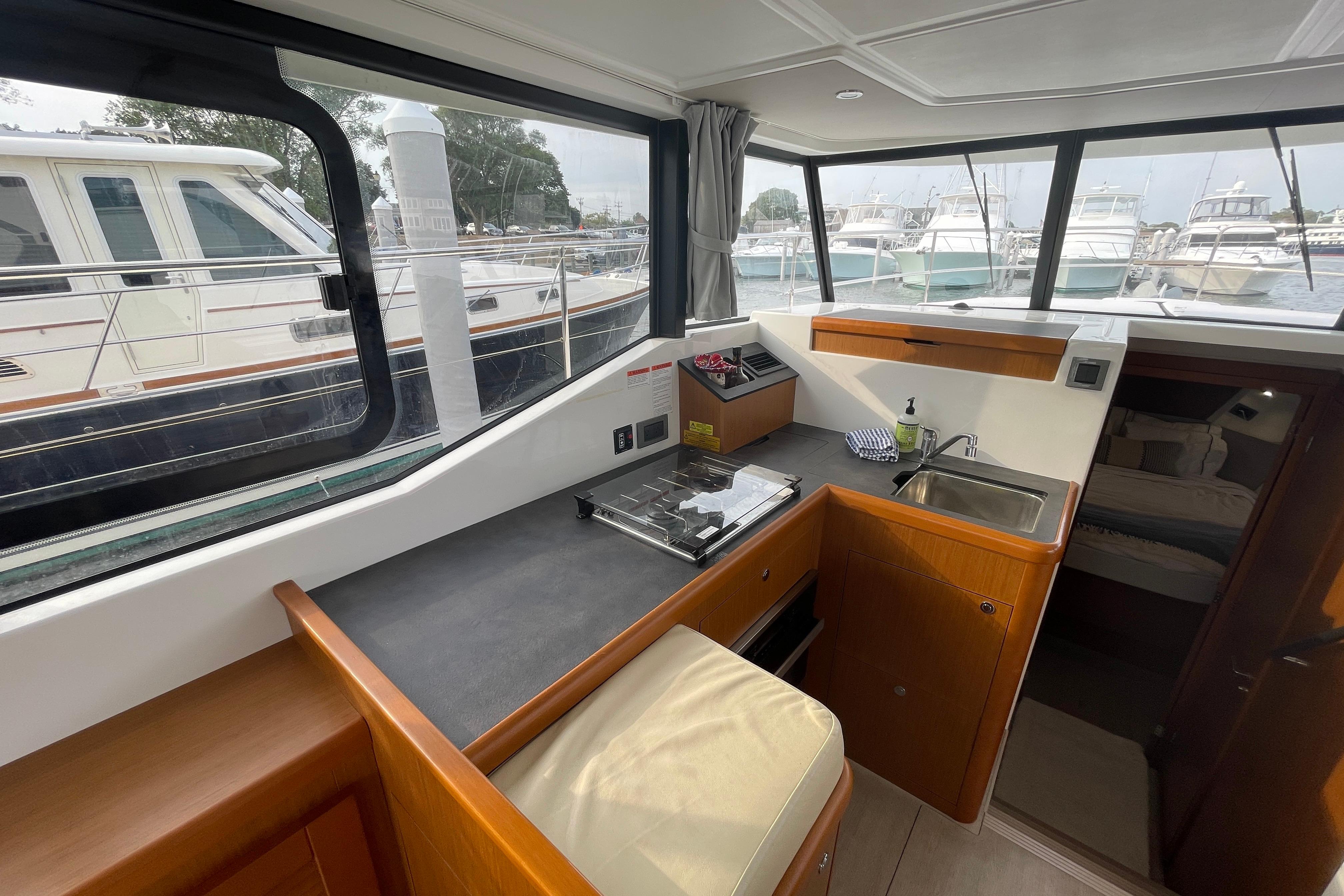 Yacht Photos Pics