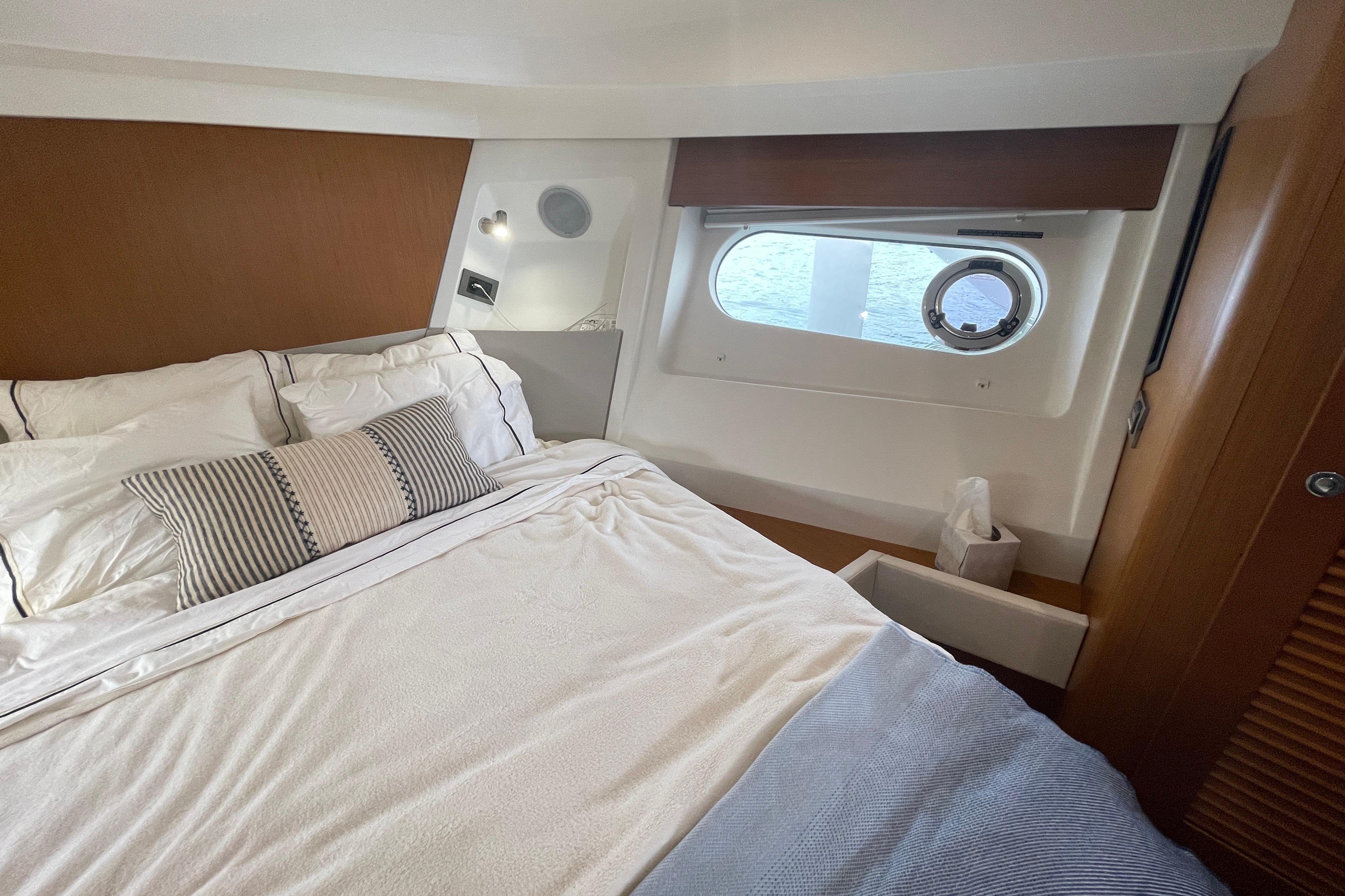 Yacht Photos Pics
