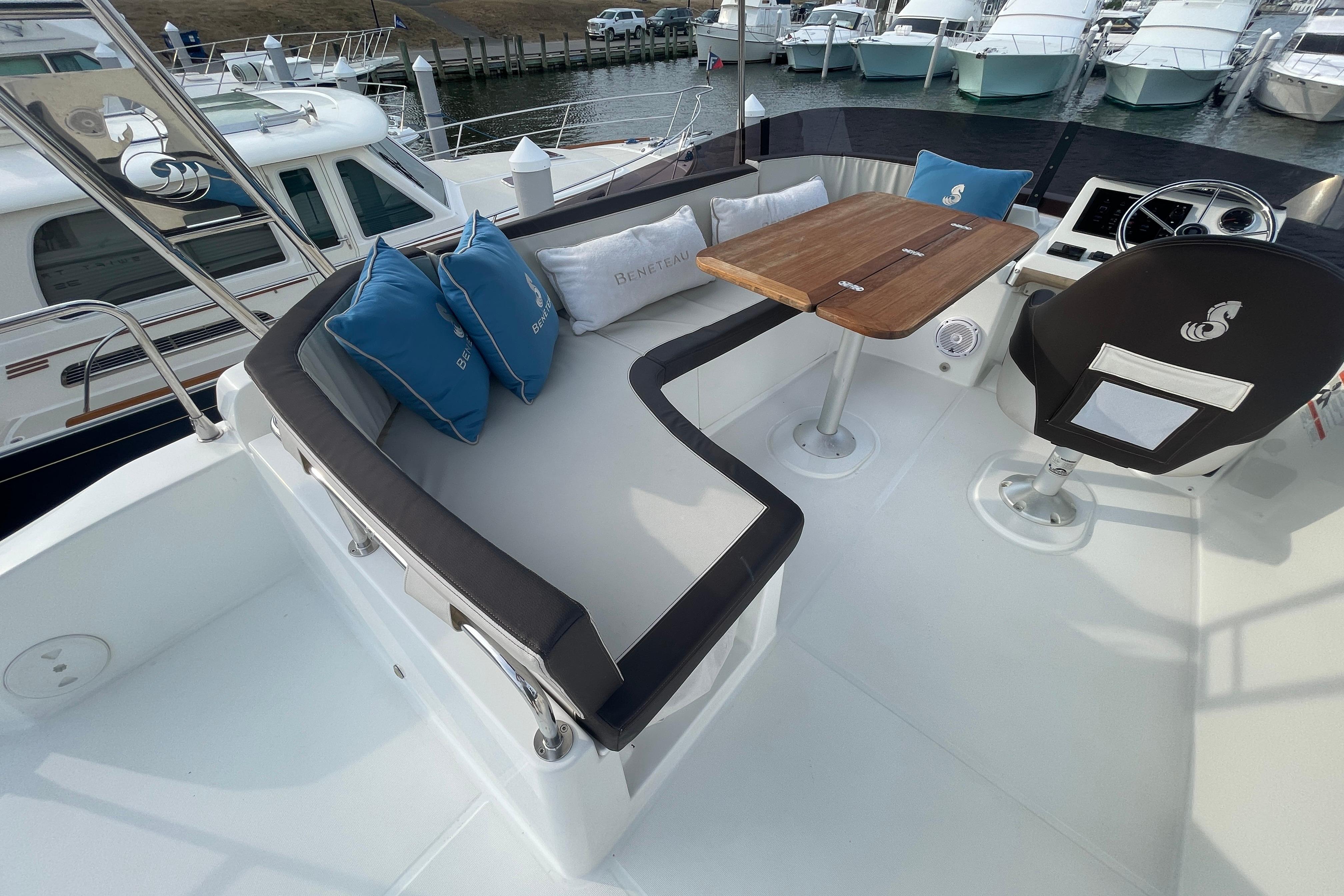Yacht Photos Pics