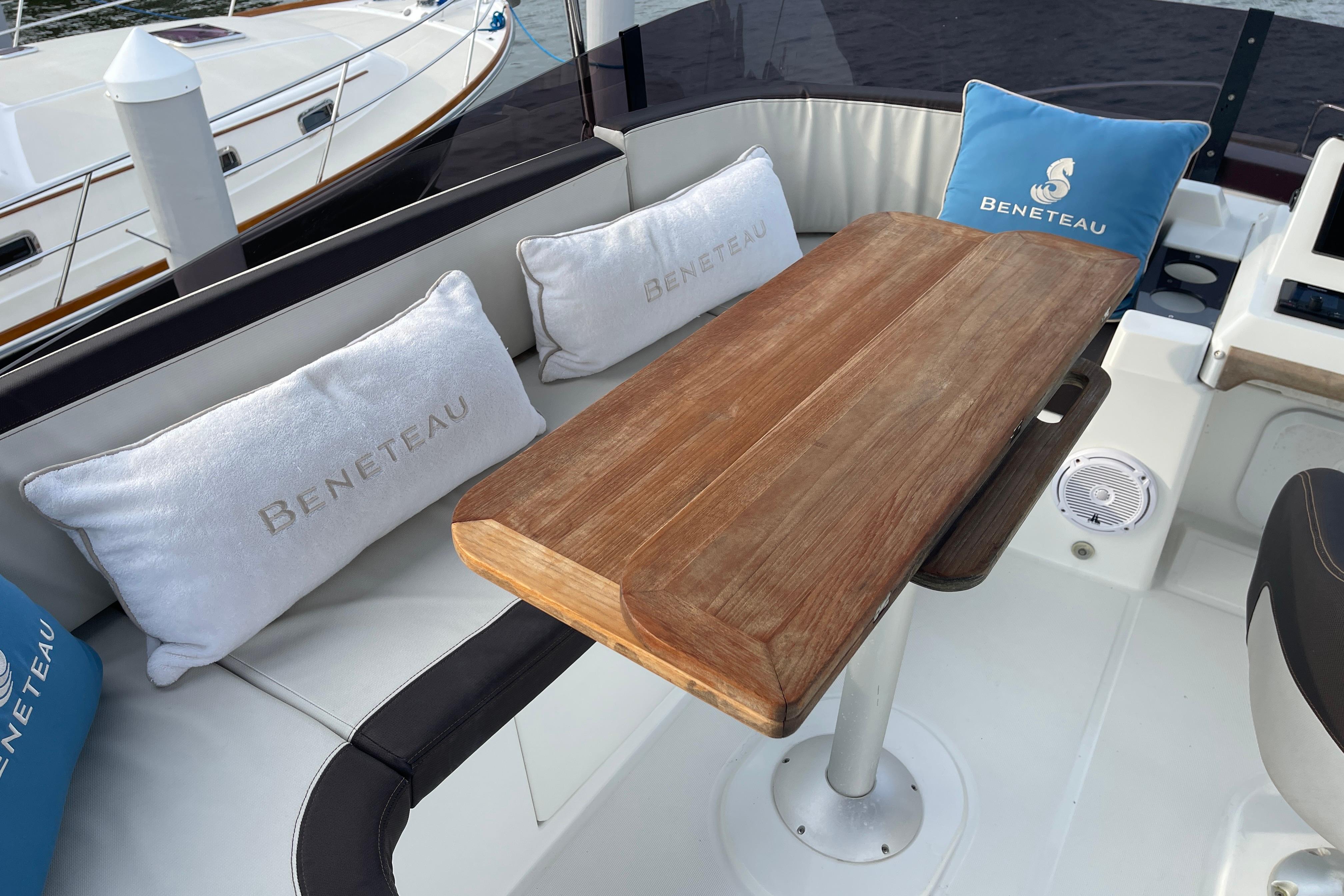 Yacht Photos Pics