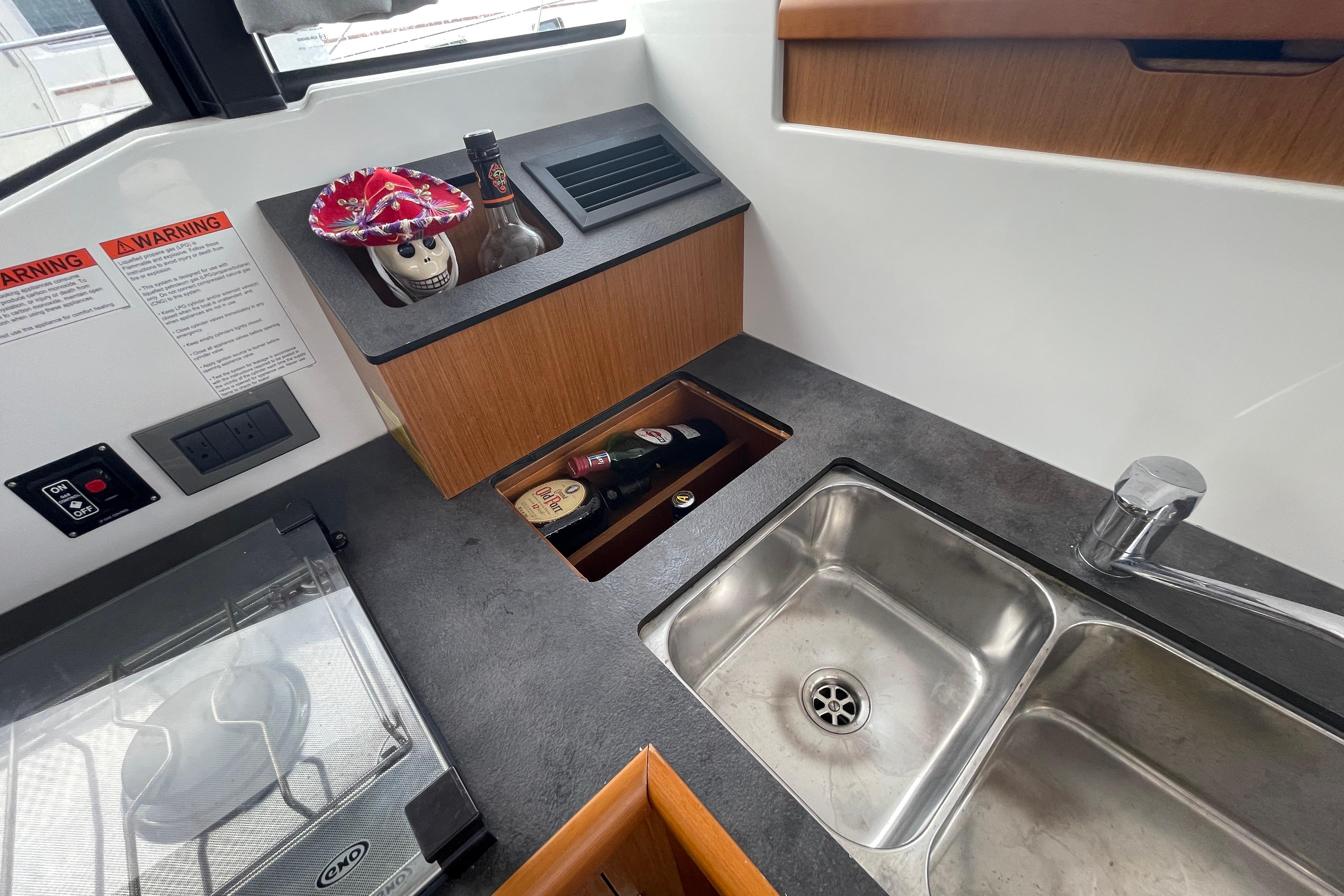 Yacht Photos Pics
