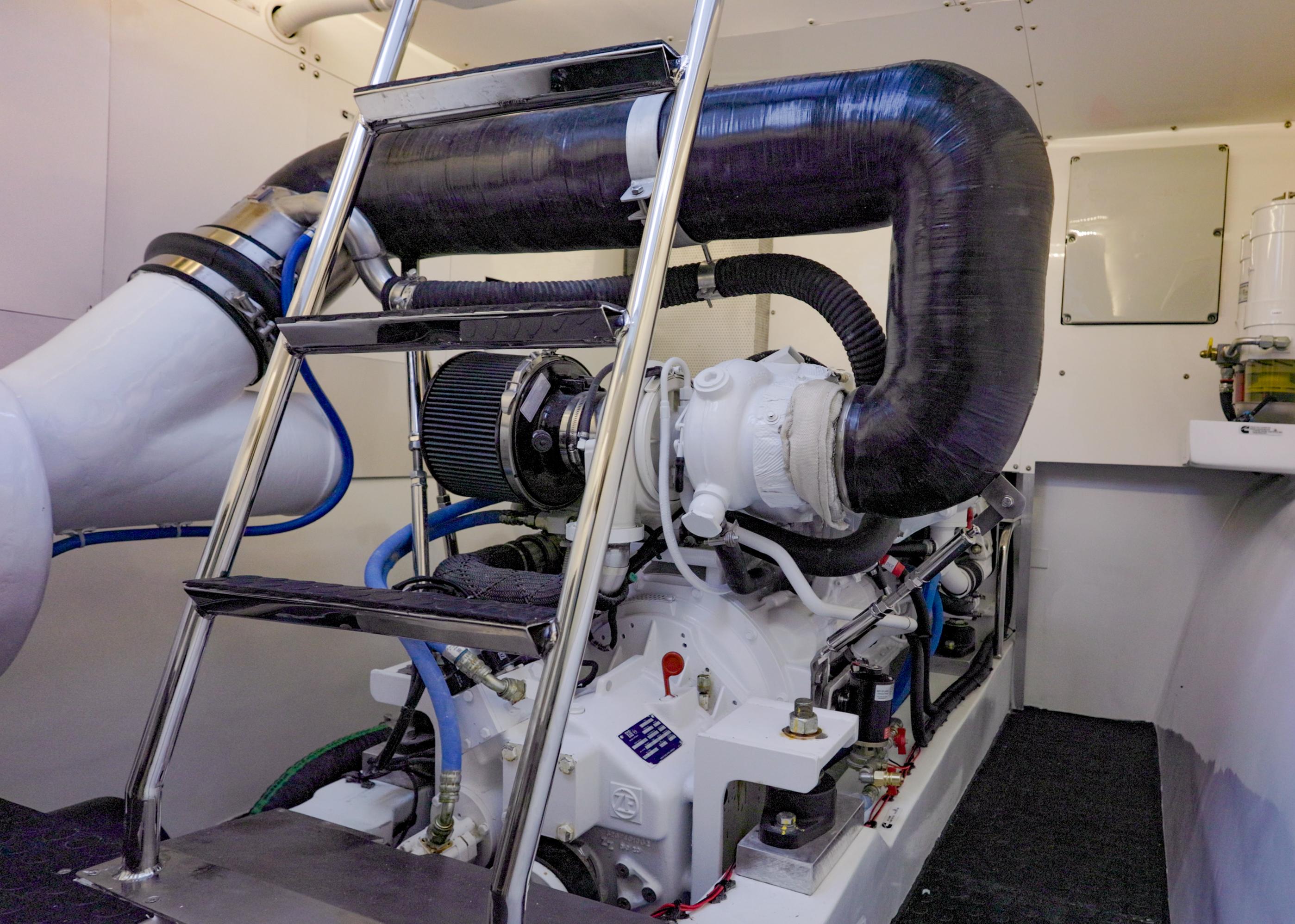 Two Oceans 555 Engine Room