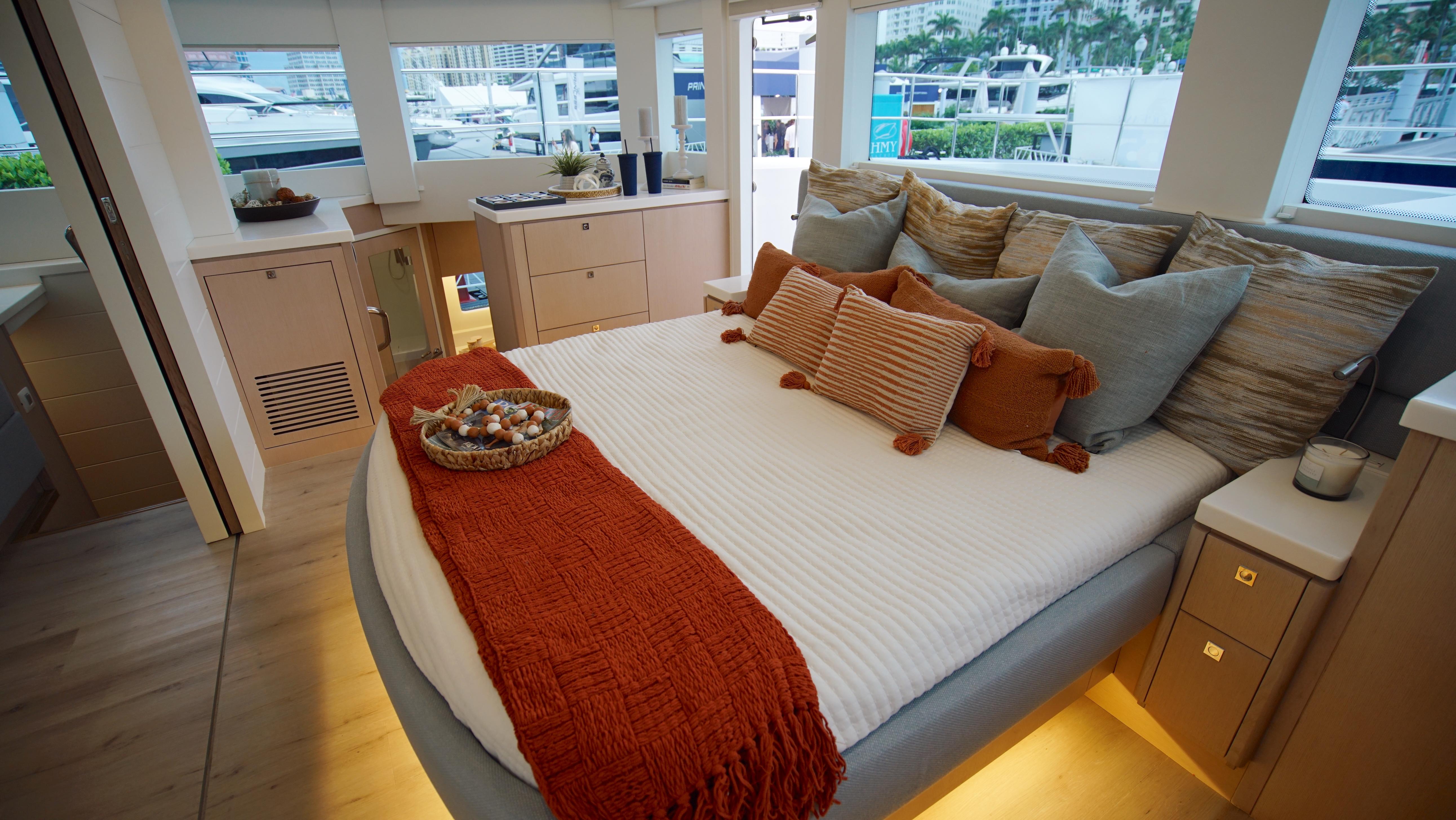 Two Oceans 555 Master Stateroom on Deck