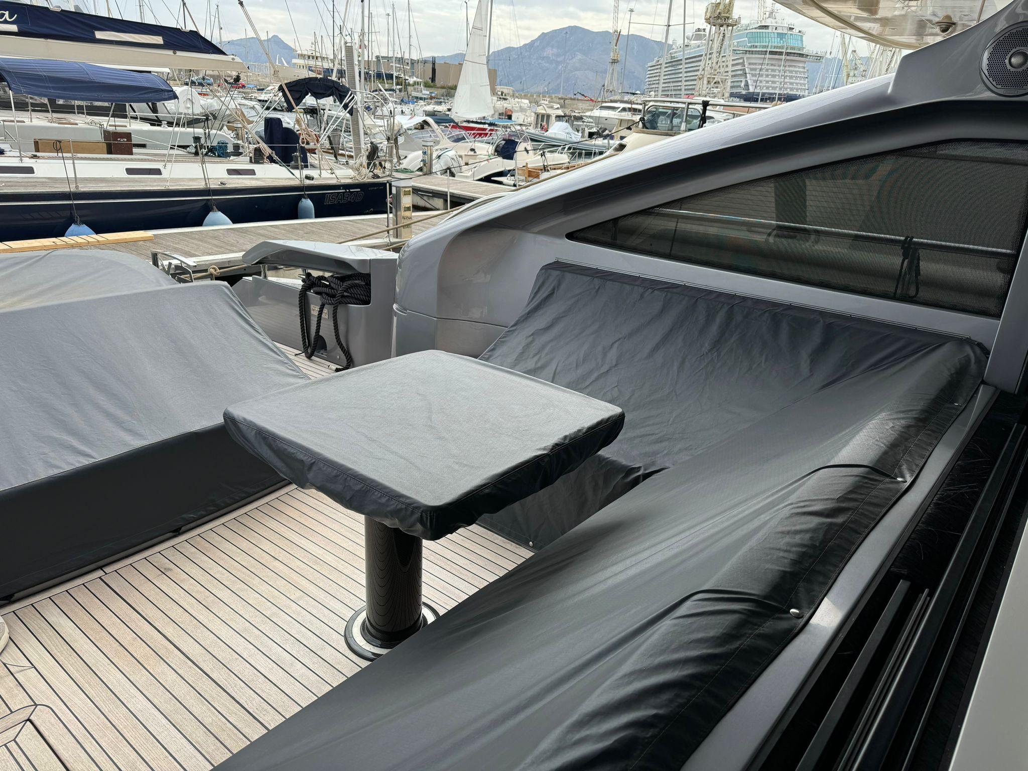  Pershing 6X 2023 for sale in Sicilia 