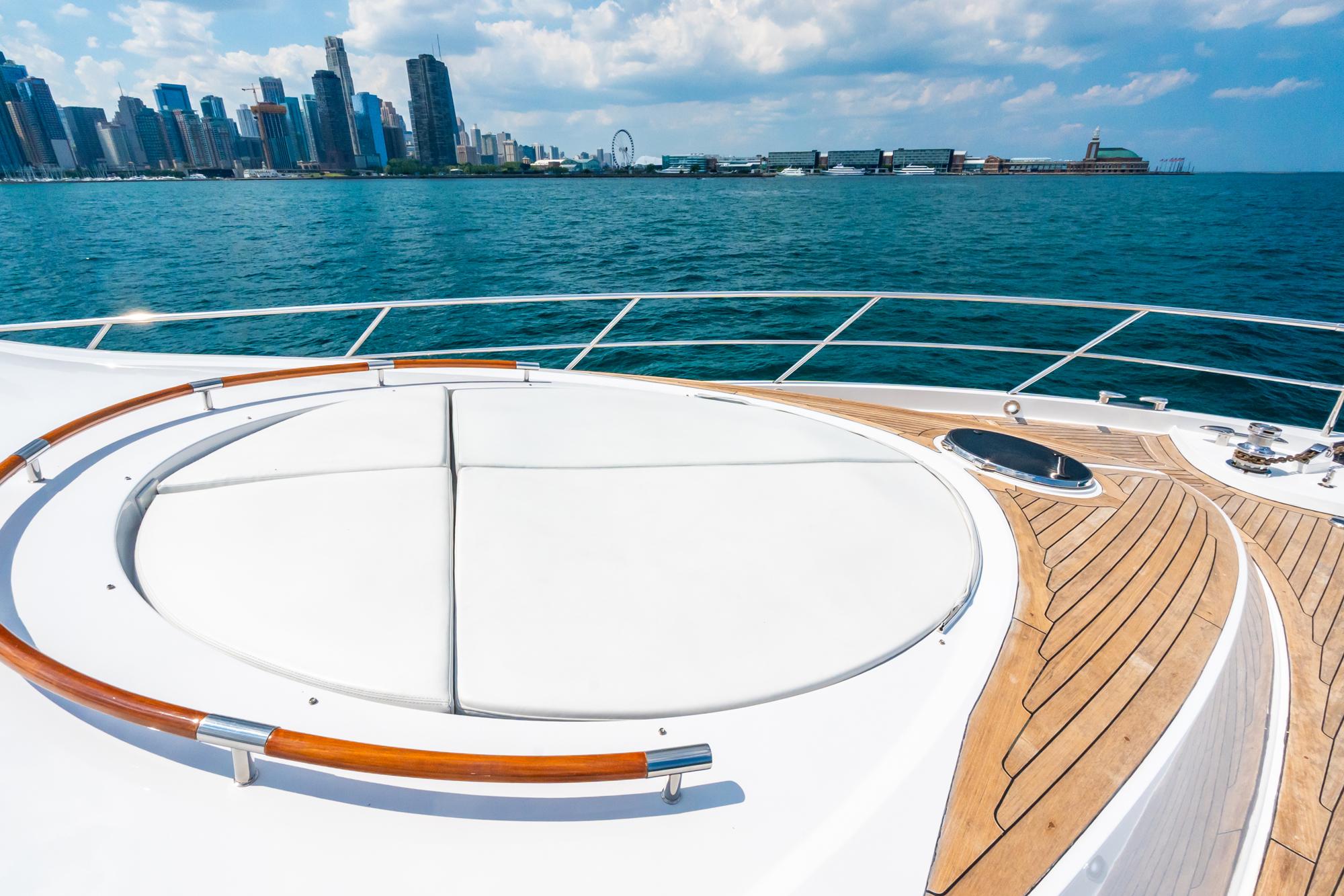 Lazzara-78 LSX TWIN ENGINES 2010-LATITUDE IL-US-Luxury yacht deck with city skyline view, Lazzara 78 LSX, 2010 model.-9307533 | Thumbnail