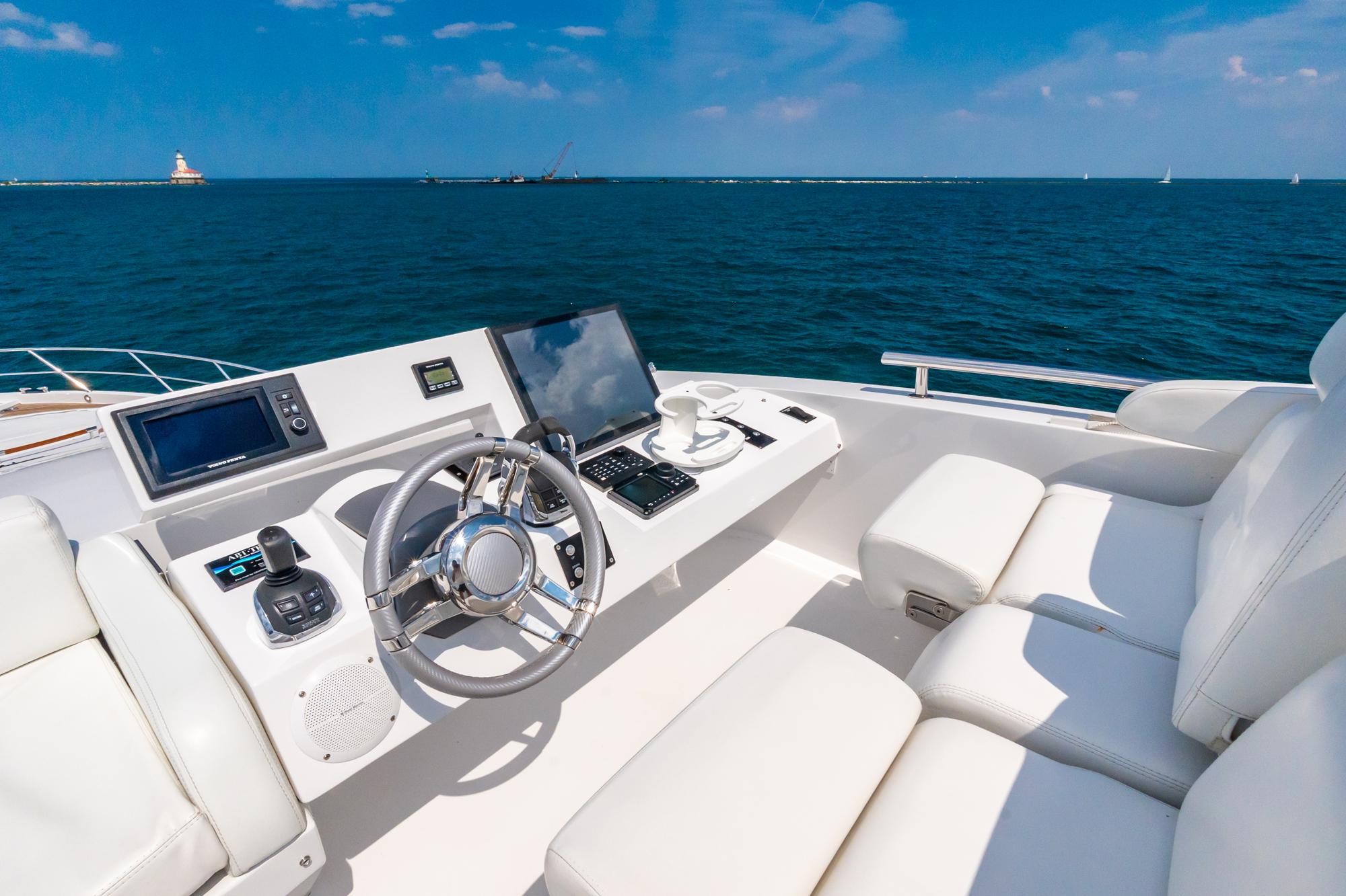 Lazzara-78 LSX TWIN ENGINES 2010-LATITUDE IL-US-Luxurious helm of 2010 Lazzara 78 LSX yacht with ocean view.-9307533 | Thumbnail