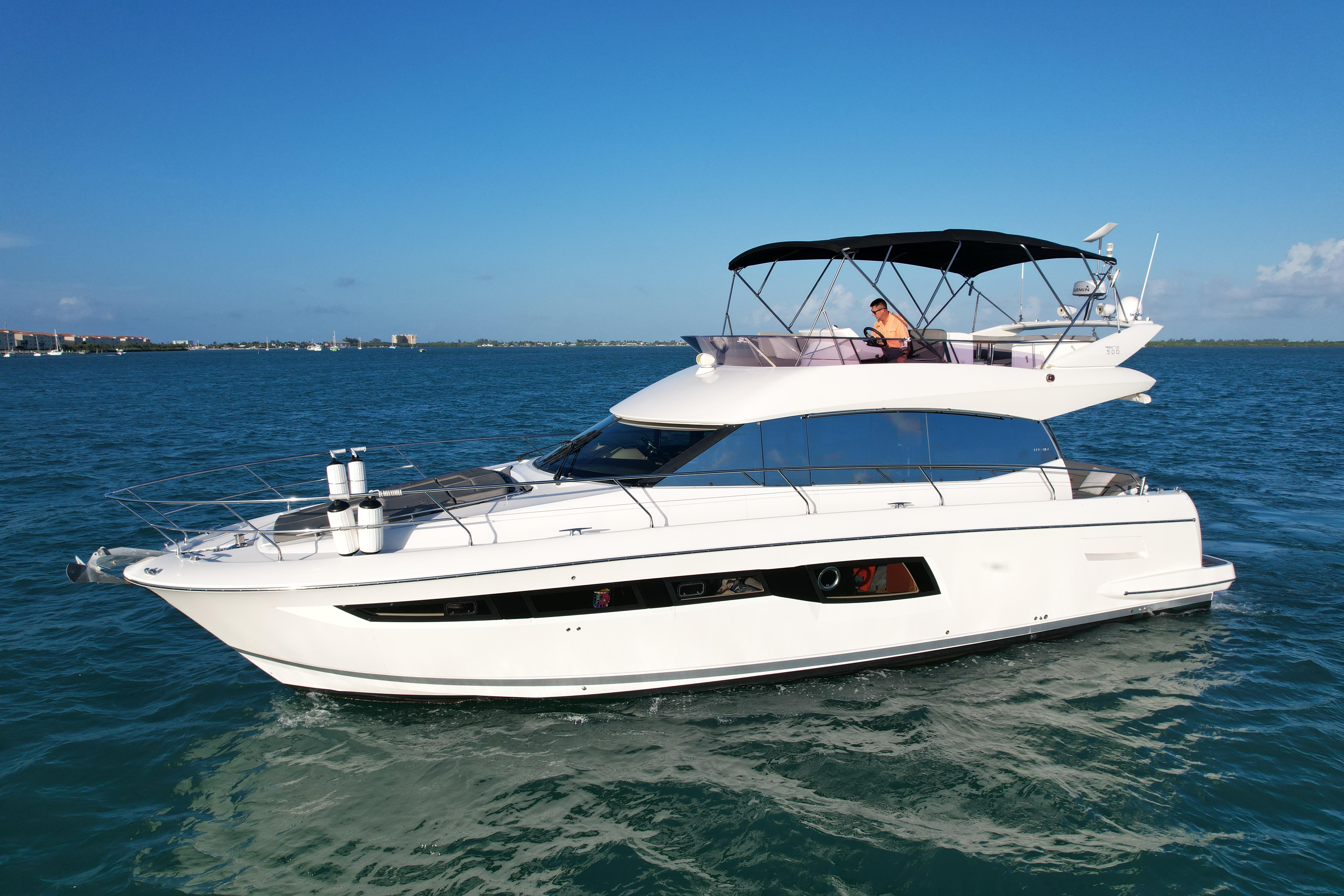 Prestige 50 Fly New Pods Yacht Photos Pics 