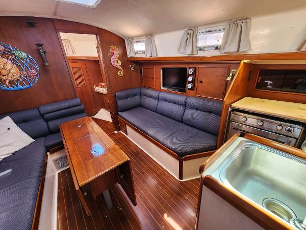 36' Nonsuch, Listing Number 100915633, - Photo No. 3