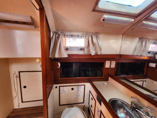 36' Nonsuch, Listing Number 100915633, Image No. 15