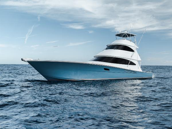 2024 Viking 72 Skybridge