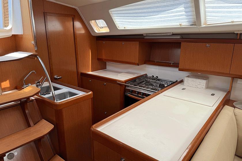Yacht Photos Pics
