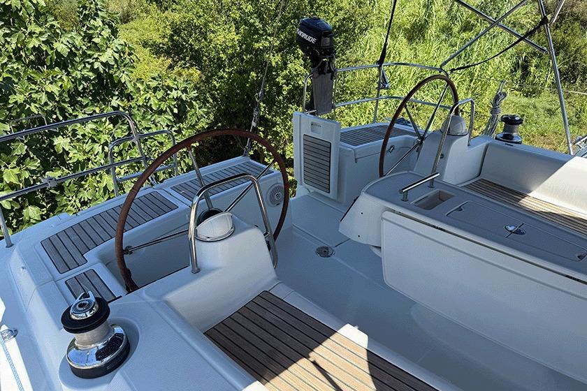 Yacht Photos Pics