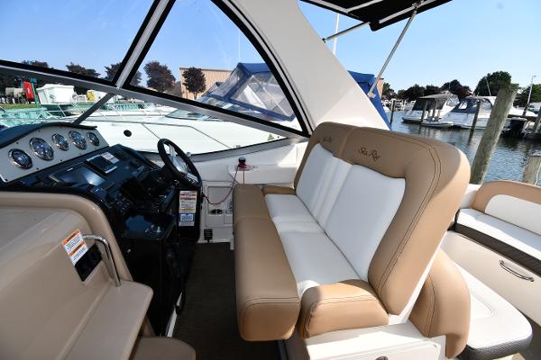 33' Sea Ray, Listing Number 100912517, - Photo No. 17