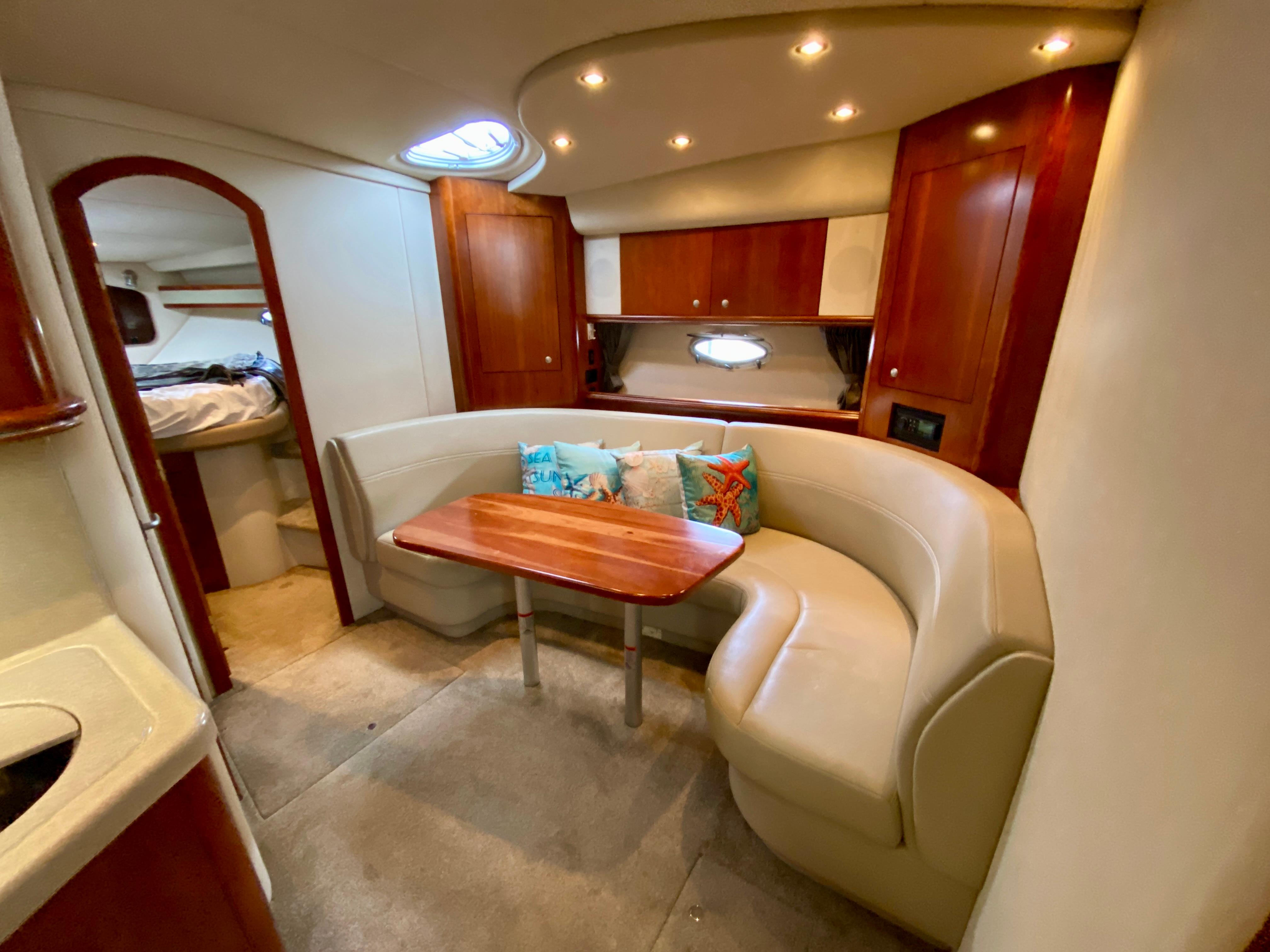 2007-cruisers-yachts-370-express-power-9857506-20250630161233370-1