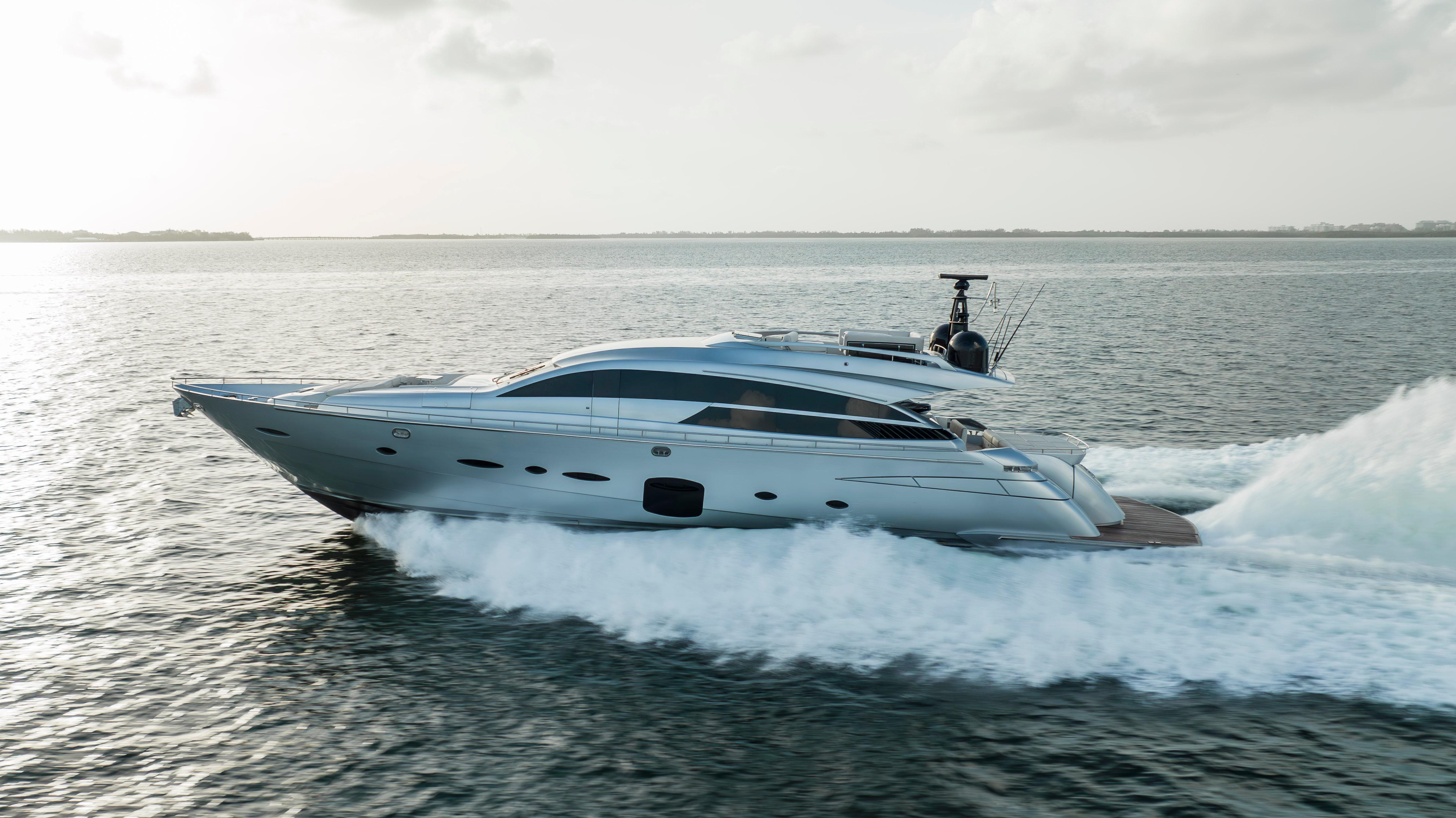 2012 Pershing 92