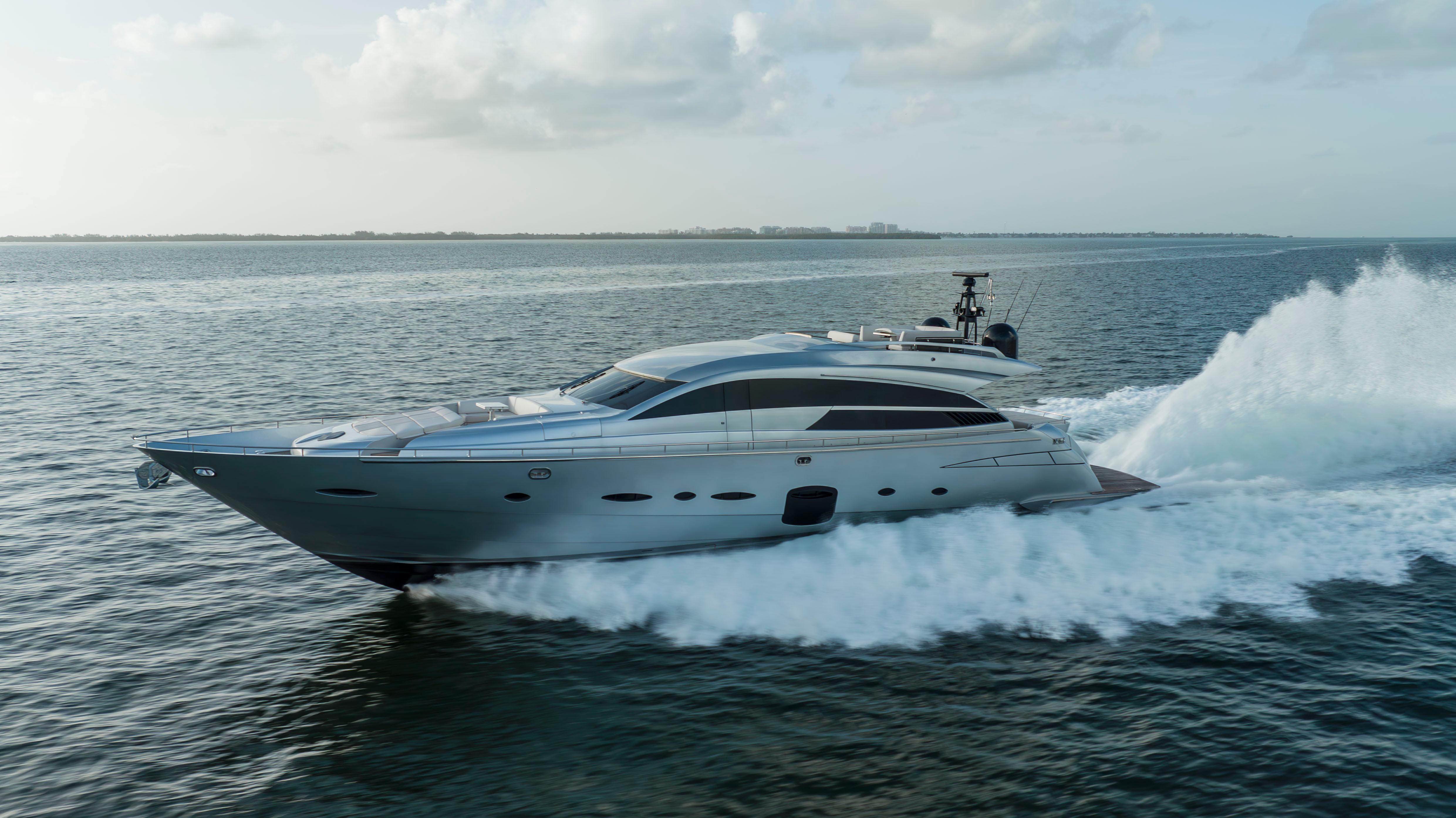 2012 Pershing 92