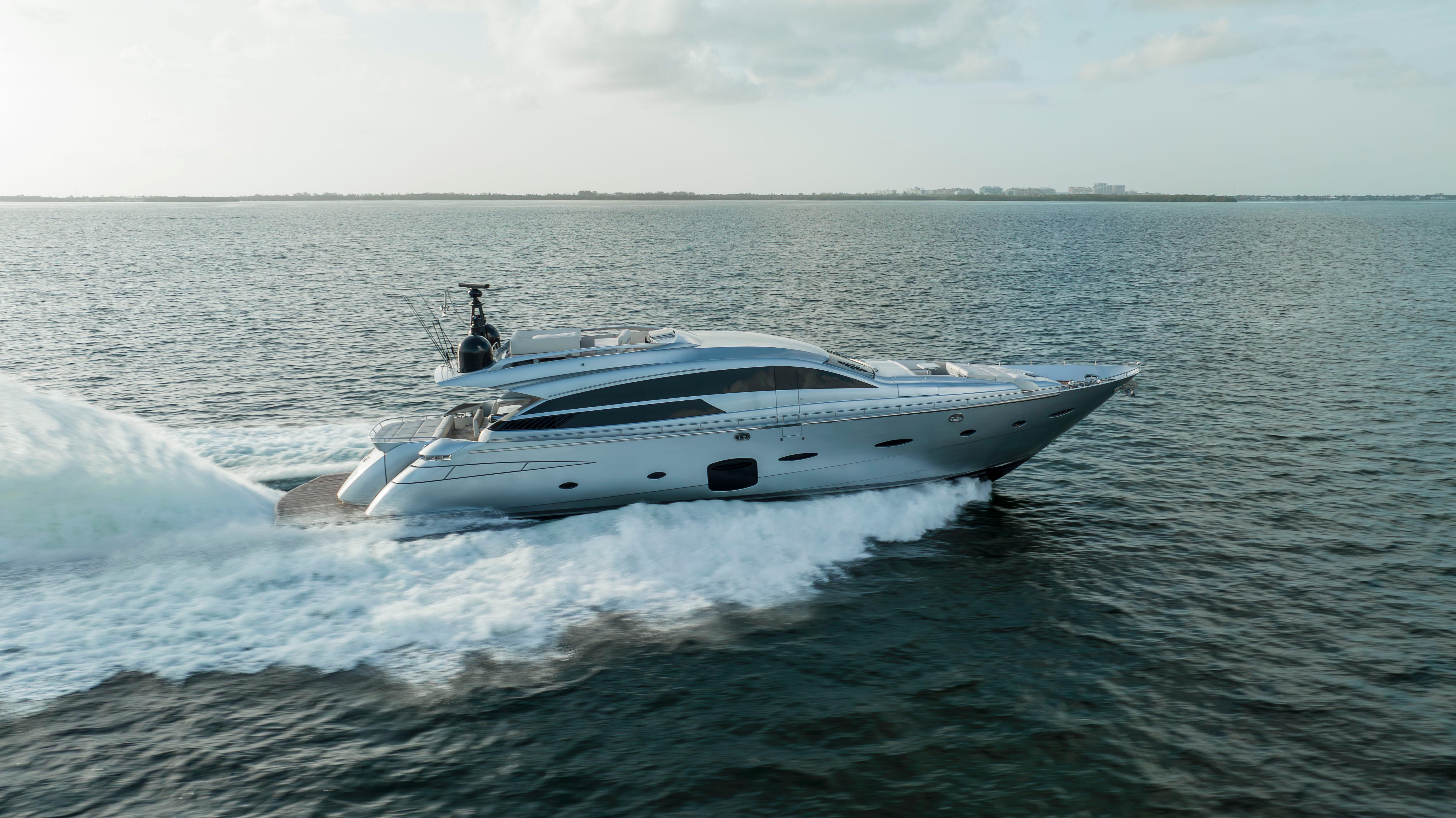 2012 Pershing 92