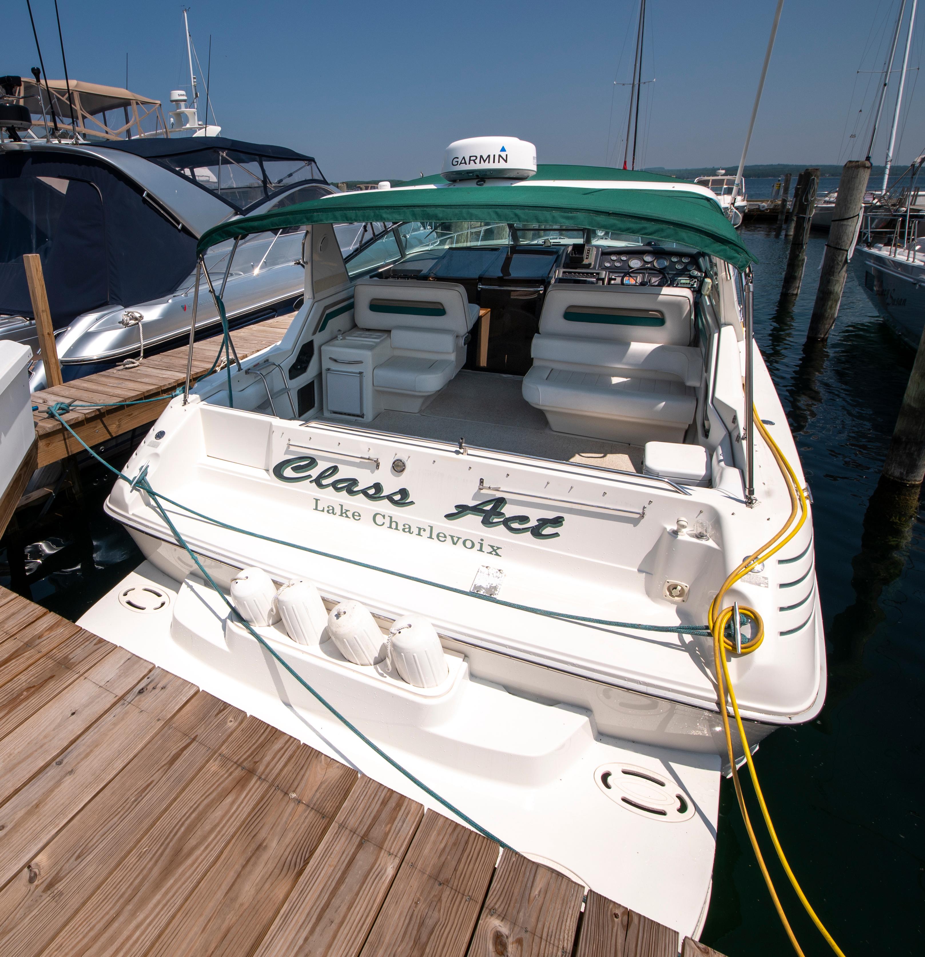 1992 Sea Ray 400 EXPRESS For Sale Charlevoix, MI, US JBYS B4947