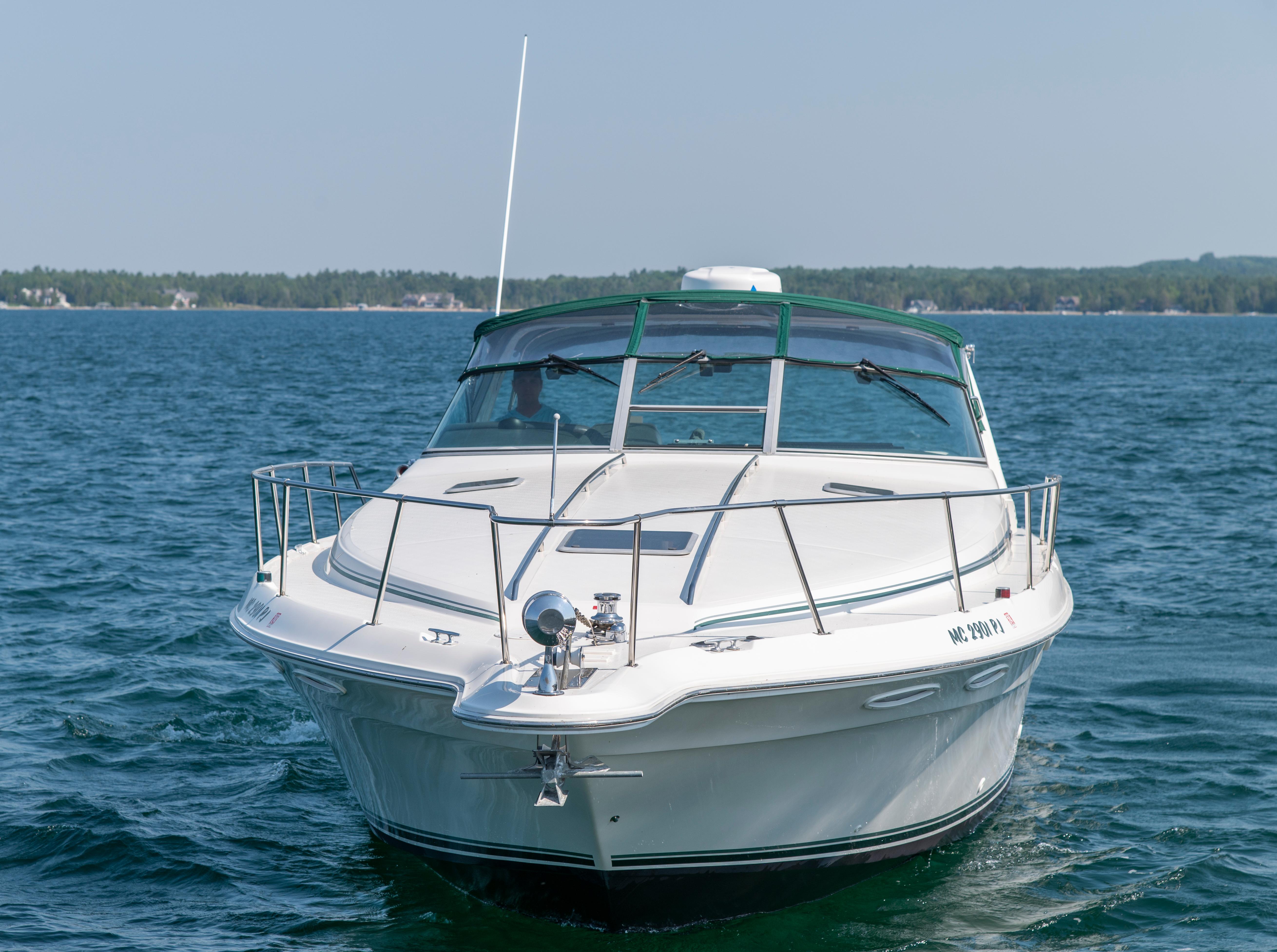 1992 Sea Ray 400 EXPRESS For Sale Charlevoix, MI, US JBYS B4947