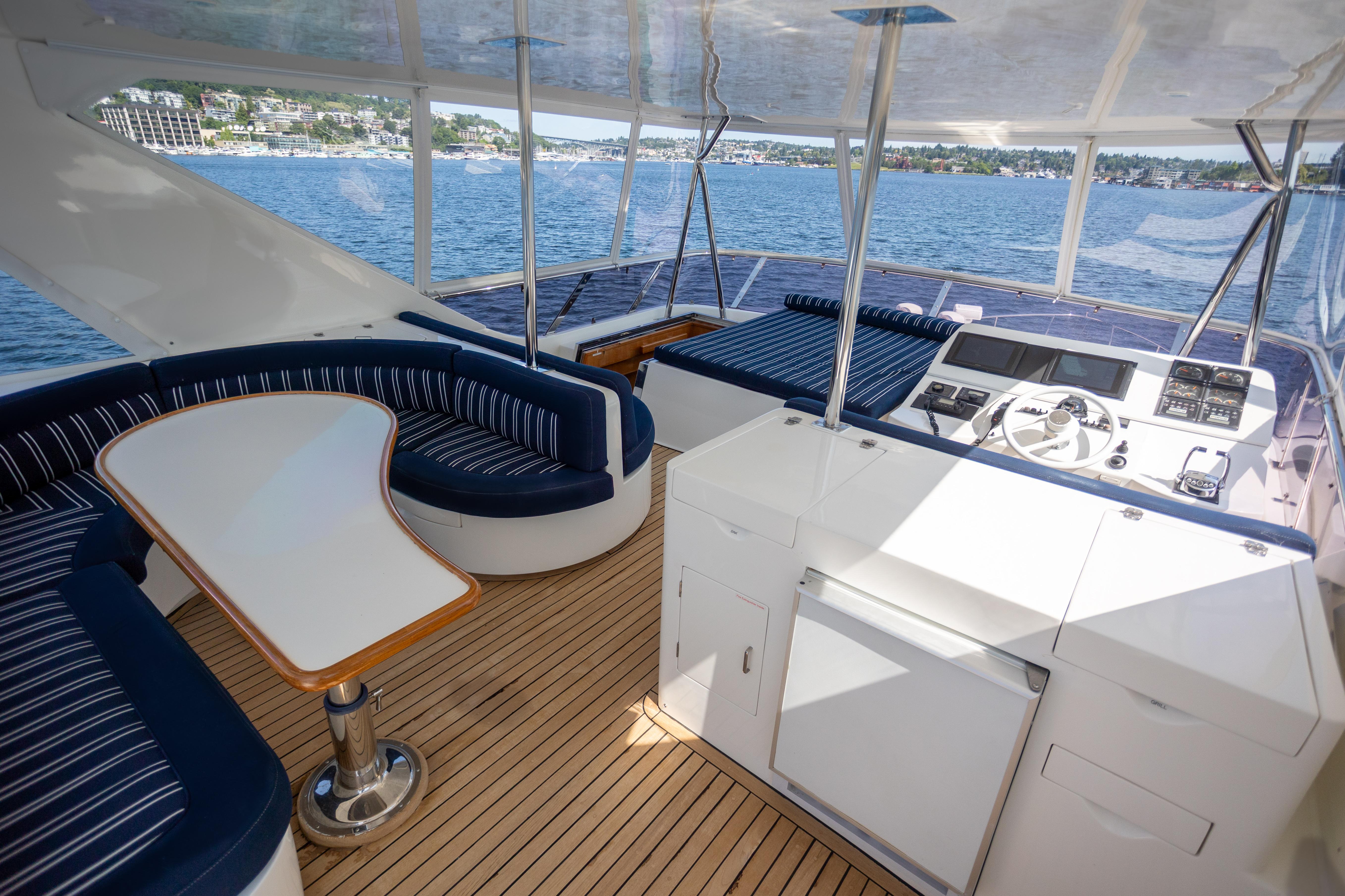 2001 Vitech 72 #TBTW72108LLC inventory image at Sun Country Yachts, South Lake Union (Seattle) 2001 Vitech 72 #TBTW72108LLC inventory image at Sun Country Yachts, South Lake Union (Seattle)