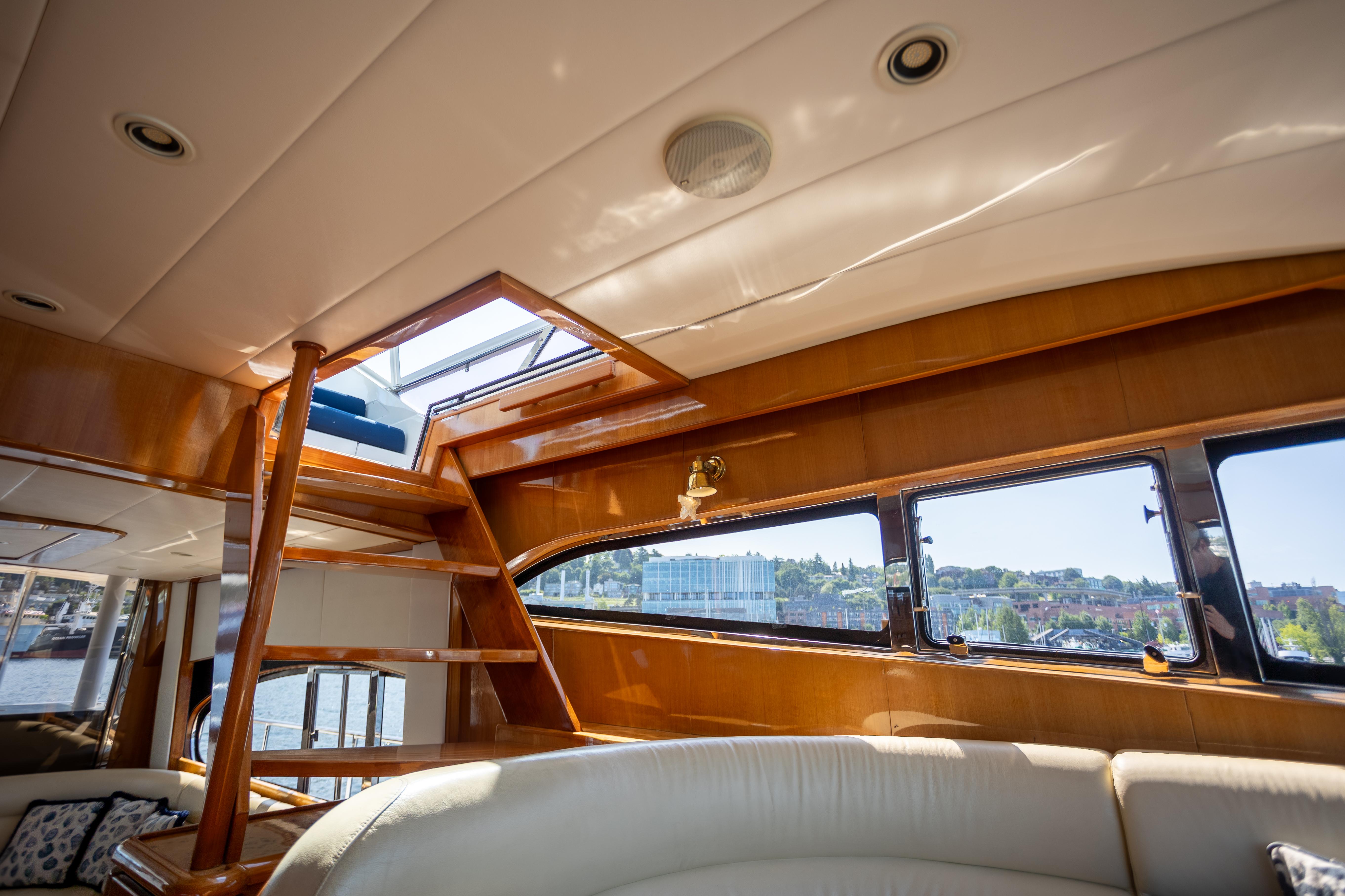 2001 Vitech 72 #TBTW72108LLC inventory image at Sun Country Yachts, South Lake Union (Seattle) 2001 Vitech 72 #TBTW72108LLC inventory image at Sun Country Yachts, South Lake Union (Seattle)