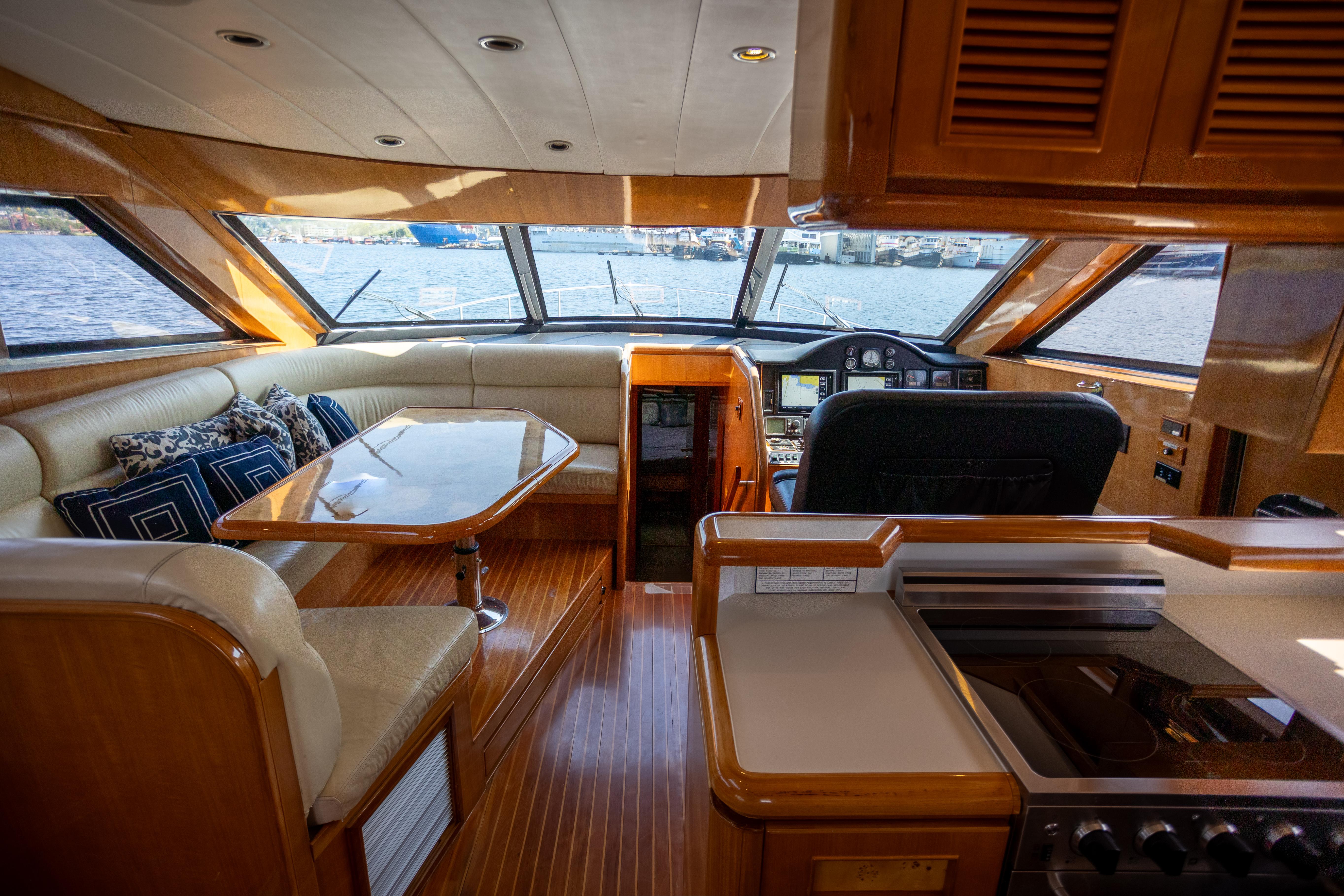 2001 Vitech 72 #TBTW72108LLC inventory image at Sun Country Yachts, South Lake Union (Seattle) 2001 Vitech 72 #TBTW72108LLC inventory image at Sun Country Yachts, South Lake Union (Seattle)